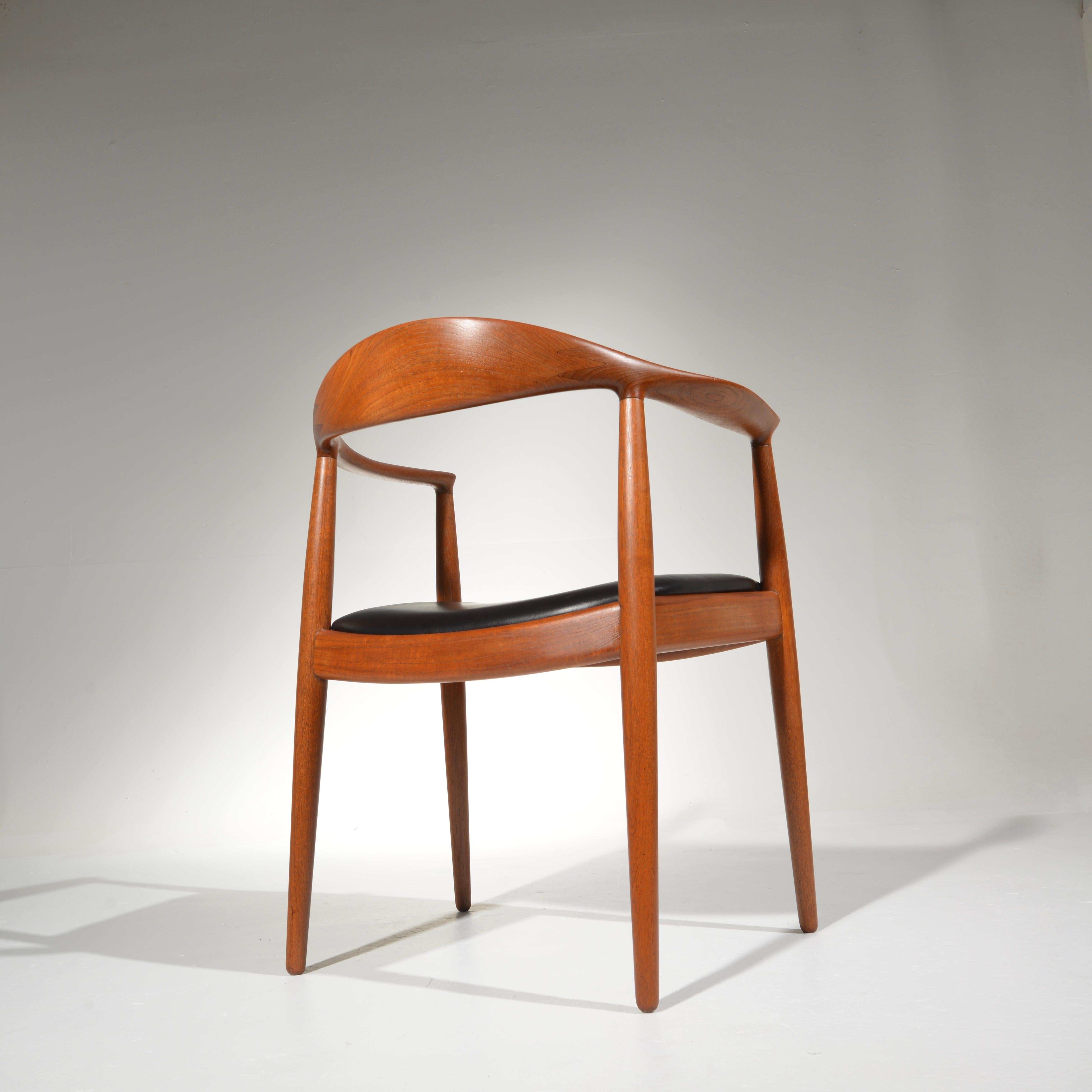 Mid-20th Century 5 Hans Wegner for Johannes Hansen JH-503 Chairs in Teak and Leather For Sale