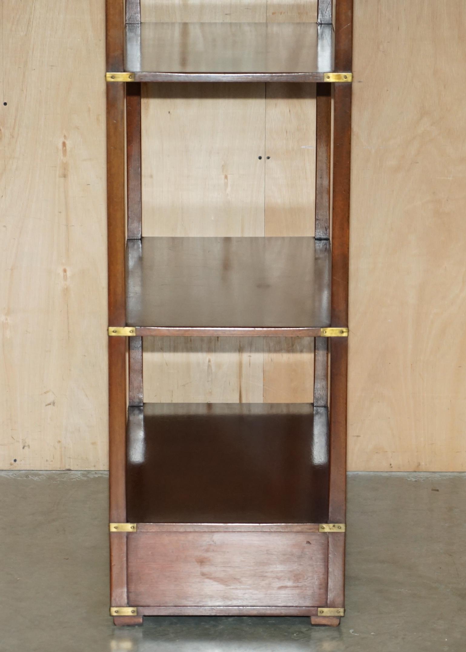 11 HARRODS KENNEDY (10 METERS) MILITARY OPEN LIBRARY HARDWOOD DiSPLAY BOOKCASES im Angebot 7