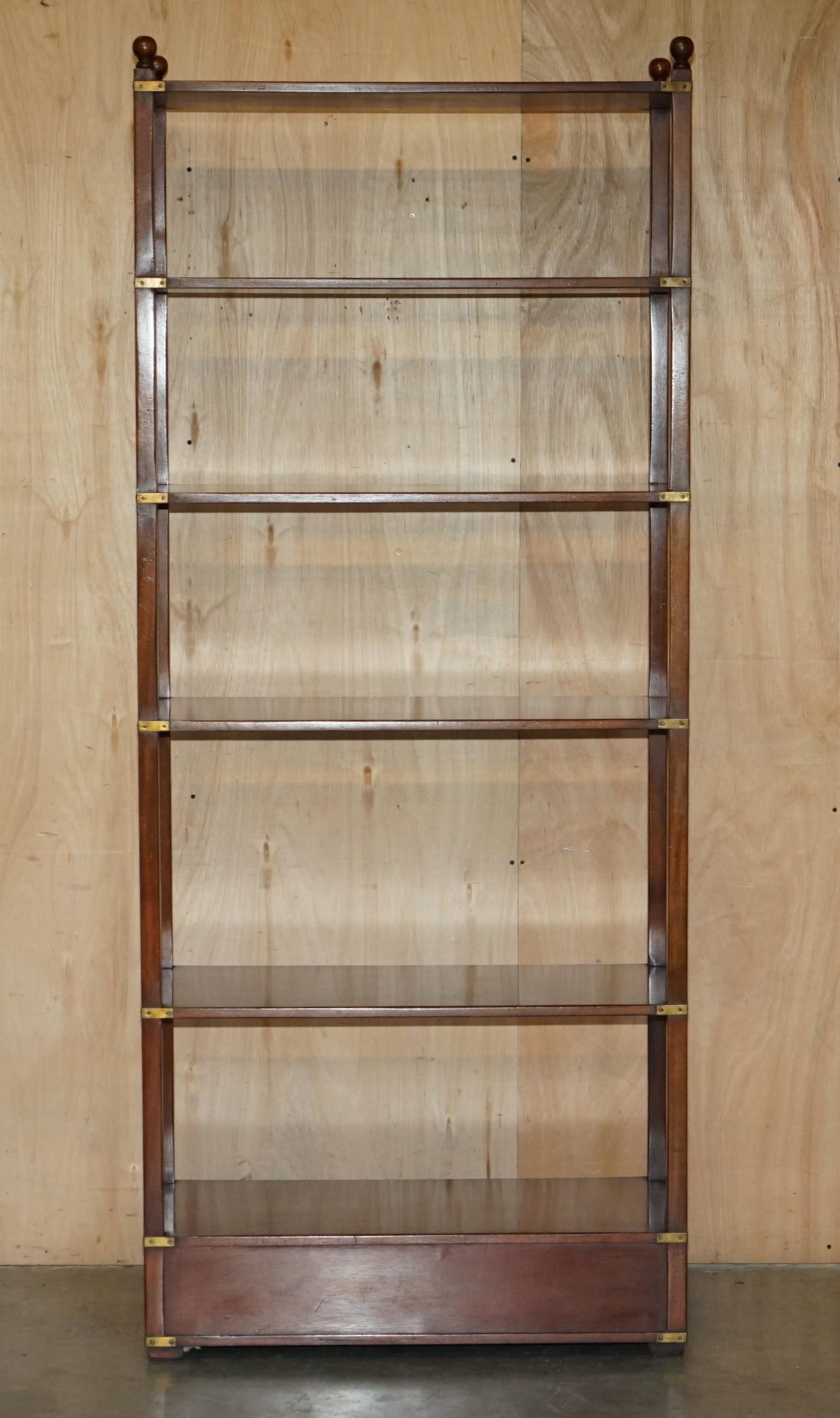 11 HARRODS KENNEDY (10 METERS) MILITARY OPEN LIBRARY HARDWOOD DiSPLAY BOOKCASES im Angebot 8