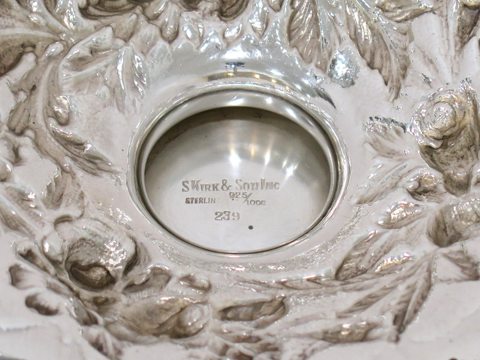 11 in Sterling Silver S. Kirk & Son Antique Floral Repousse Footed Serving Bowl In Good Condition In Brooklyn, NY