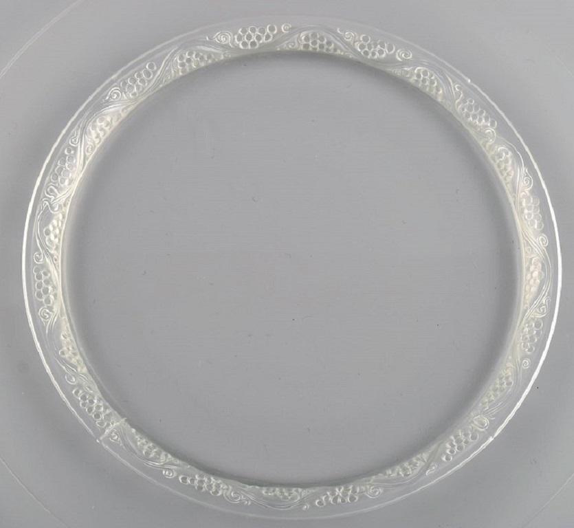 11 platos René Lalique Phalsbourg de vidrio artístico transparente con vides y uvas. Moderno