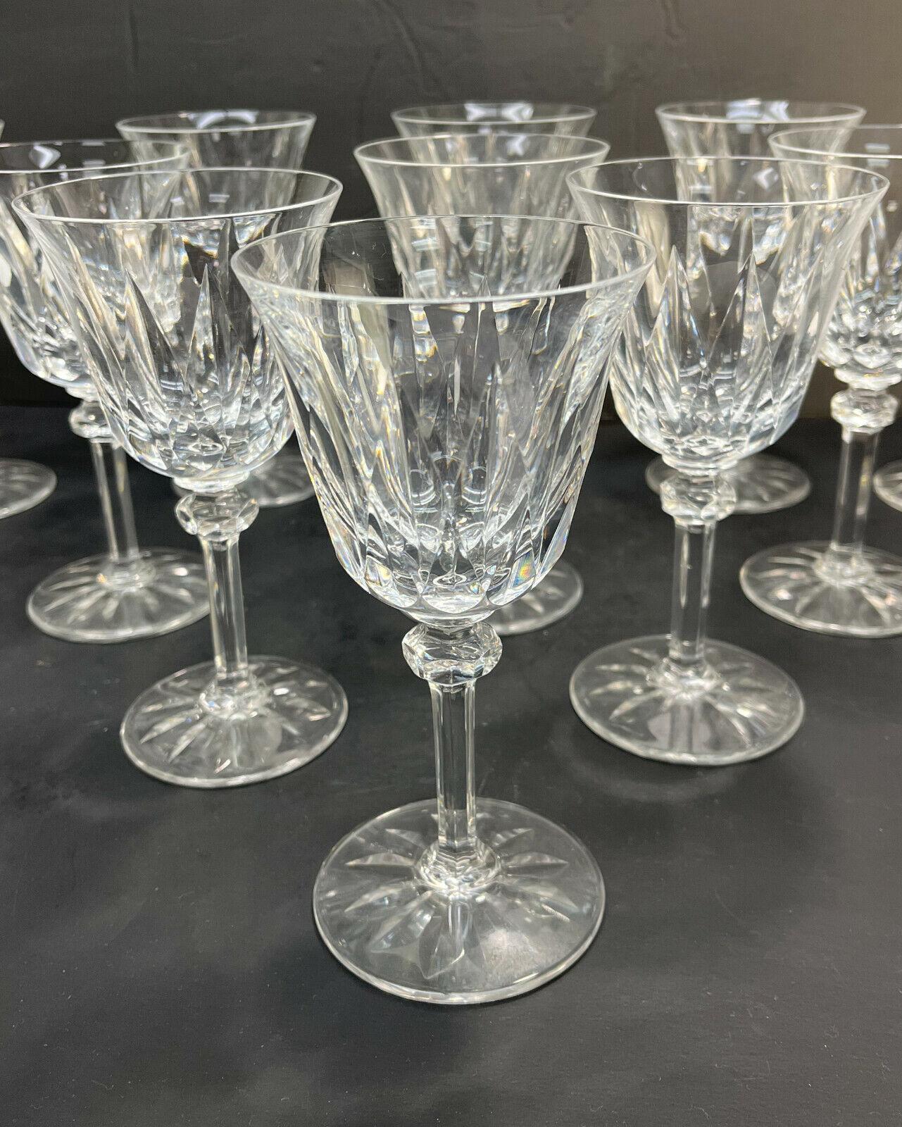 11 St. Louis France Glass Wine Goblets in Provence  In Good Condition For Sale In Gardena, CA