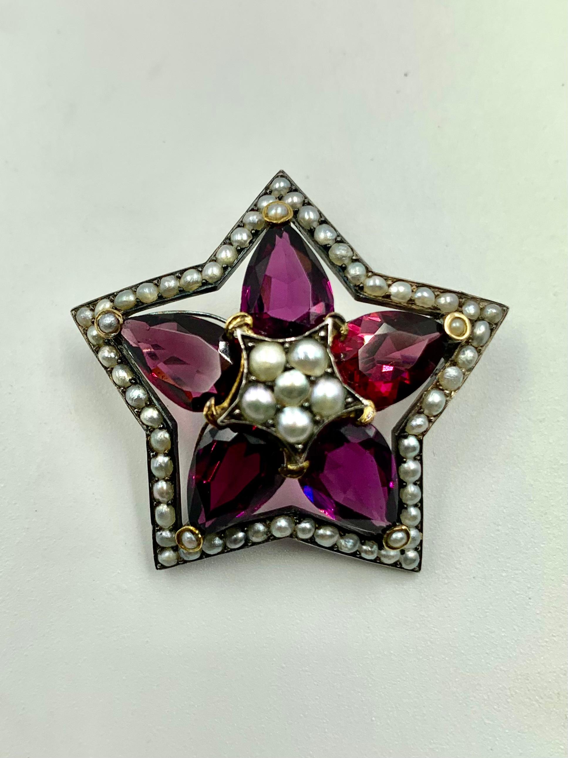 Grande broche étoile en or 18 carats, argent et perles avec grenat rhodolite en forme de poire 11 TCW en vente 2