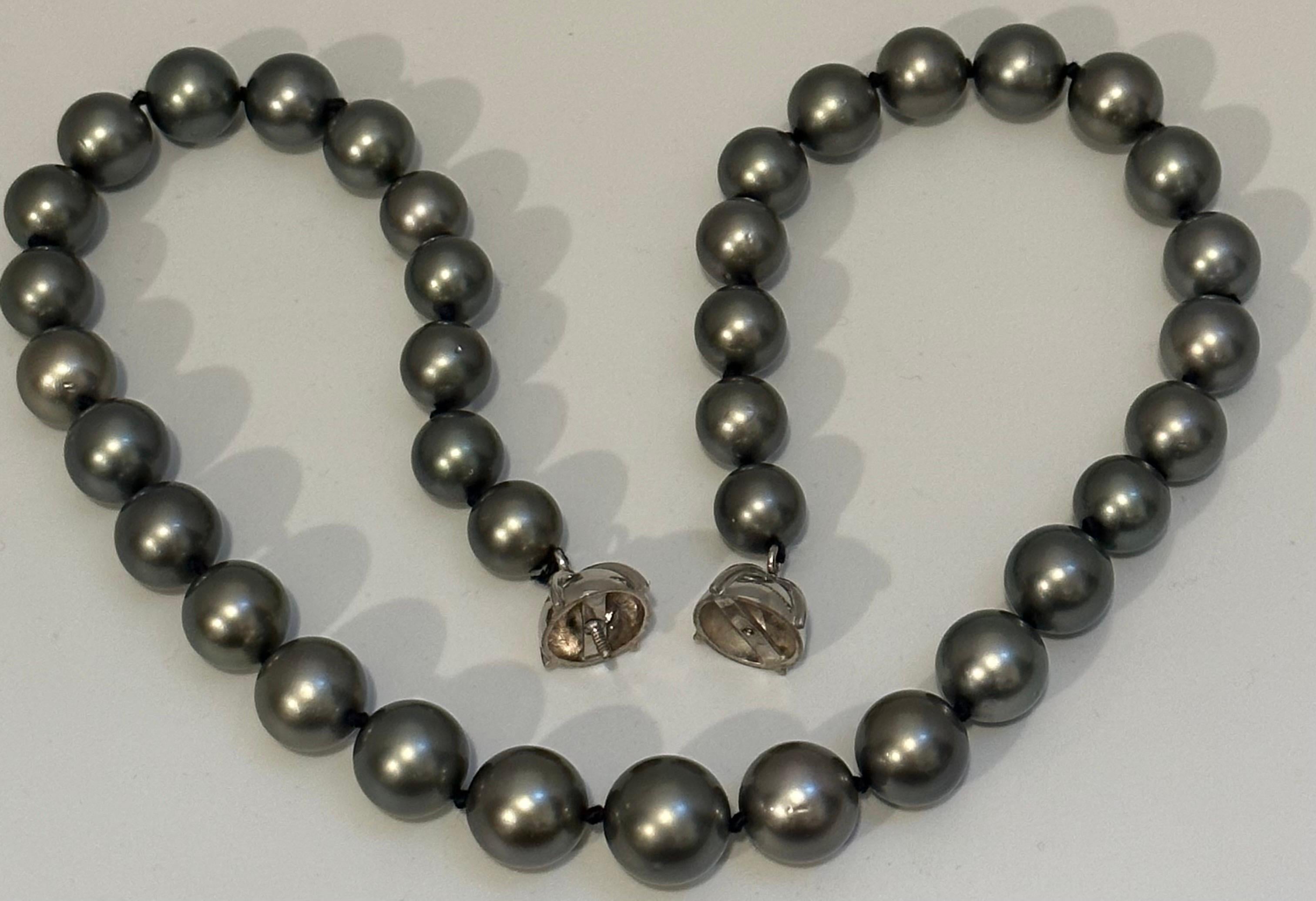 11-15 mm Tahitian Black Graduating Pearls Strand Necklace, Estate, WG For Sale 1