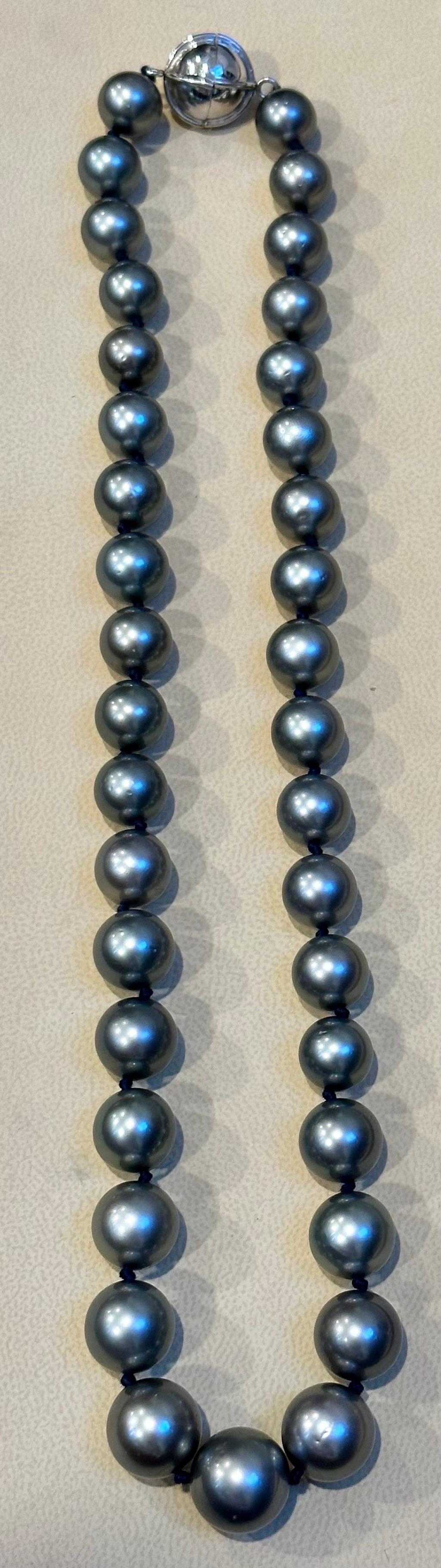 11-15 mm Tahitian Black Graduating Pearls Strand Necklace, Estate, WG For Sale 4
