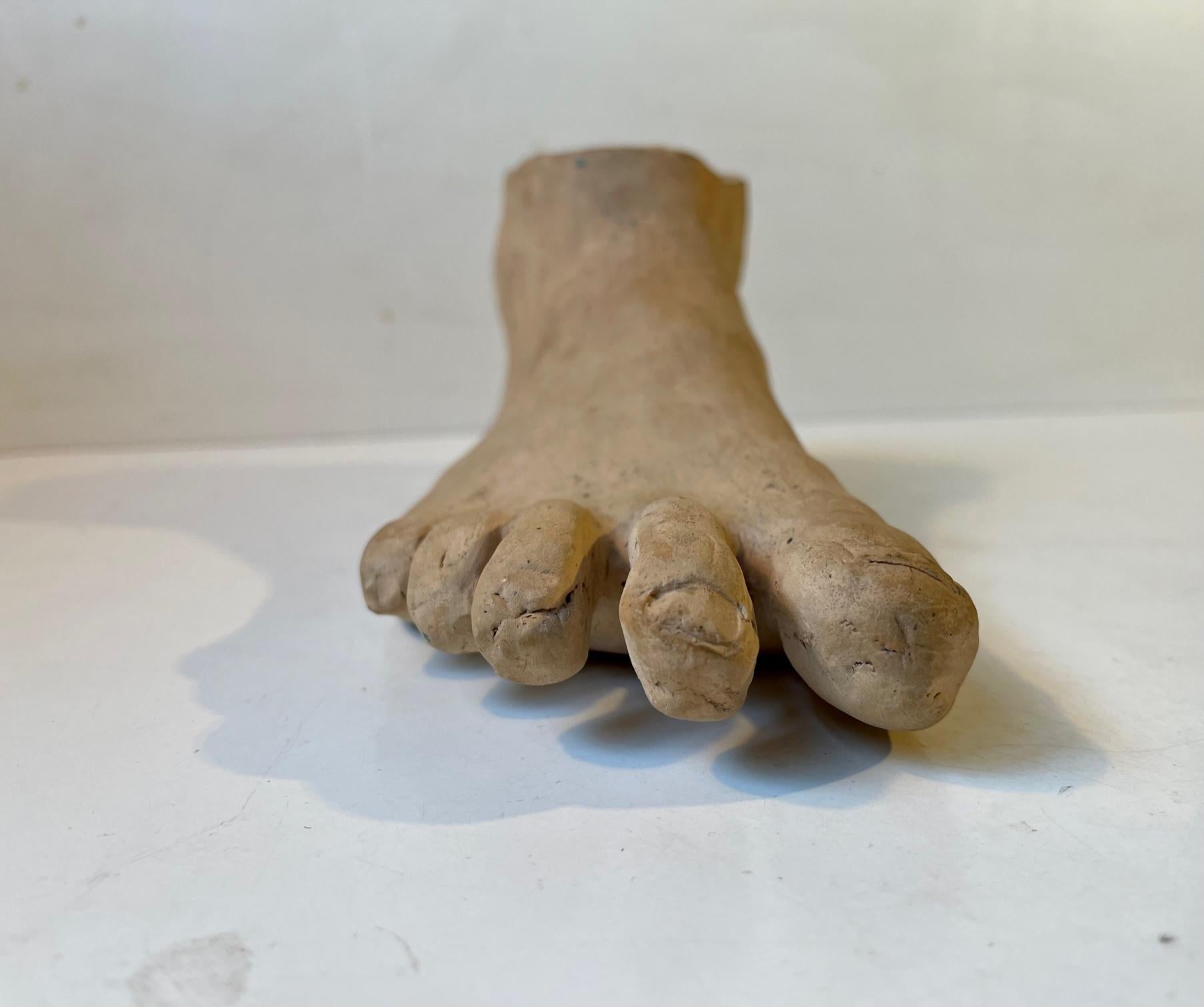 1:1 Vintage Pottery Foot Vase or Planter, 1970 2