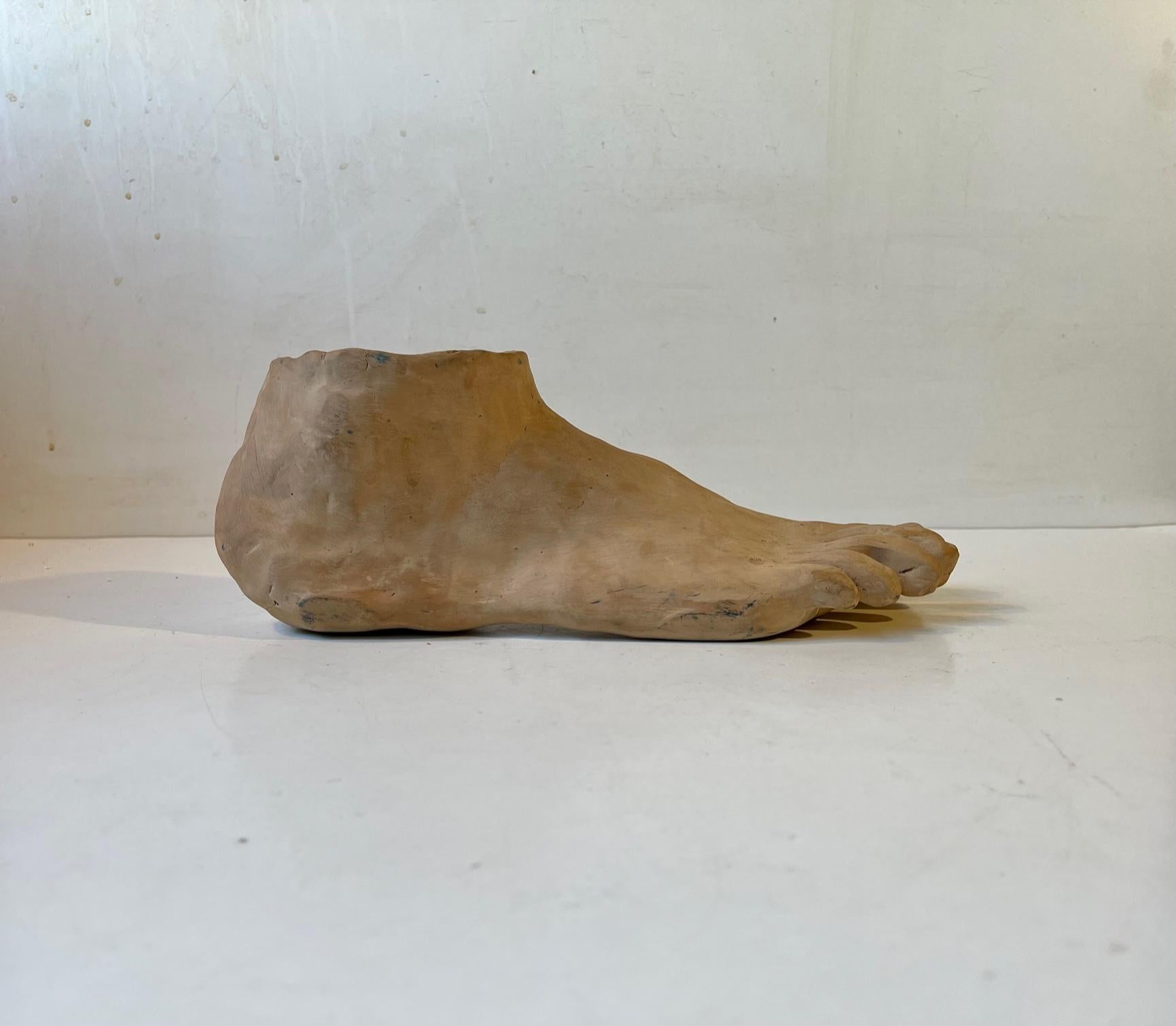 1:1 Vintage Pottery Foot Vase or Planter, 1970 3
