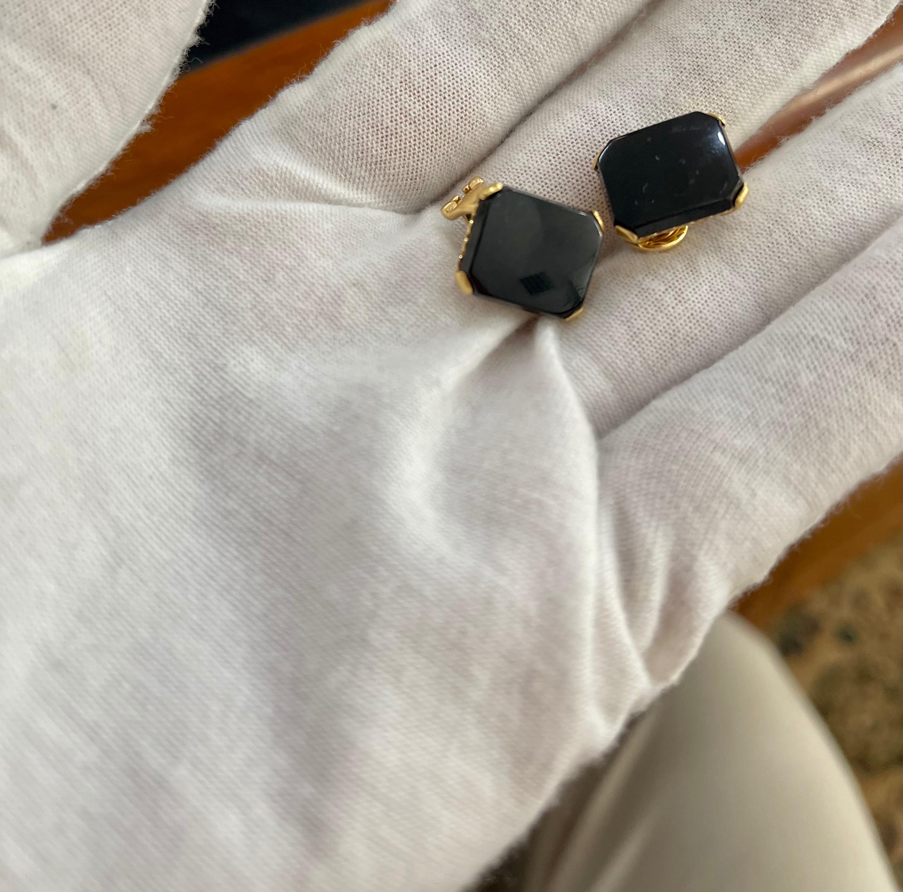 Smaragdschliff Schwarzer Onyx Clip-Ohrring aus 18 Karat Gelbgold, Ohrringe 1