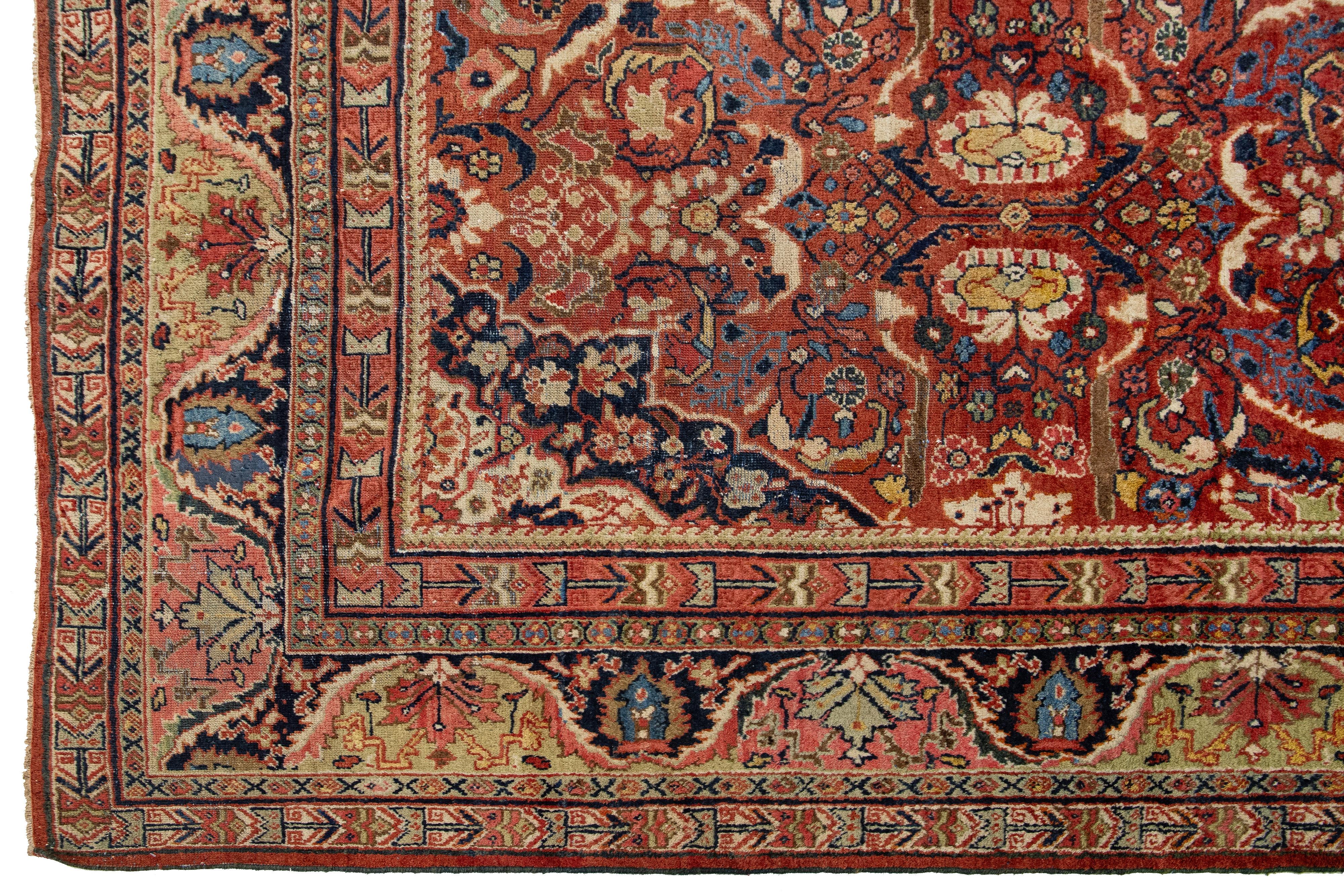 11 x 17 geblümt gestalteter antiker persischer Mahal-Wollteppich in Rot (Wolle) im Angebot