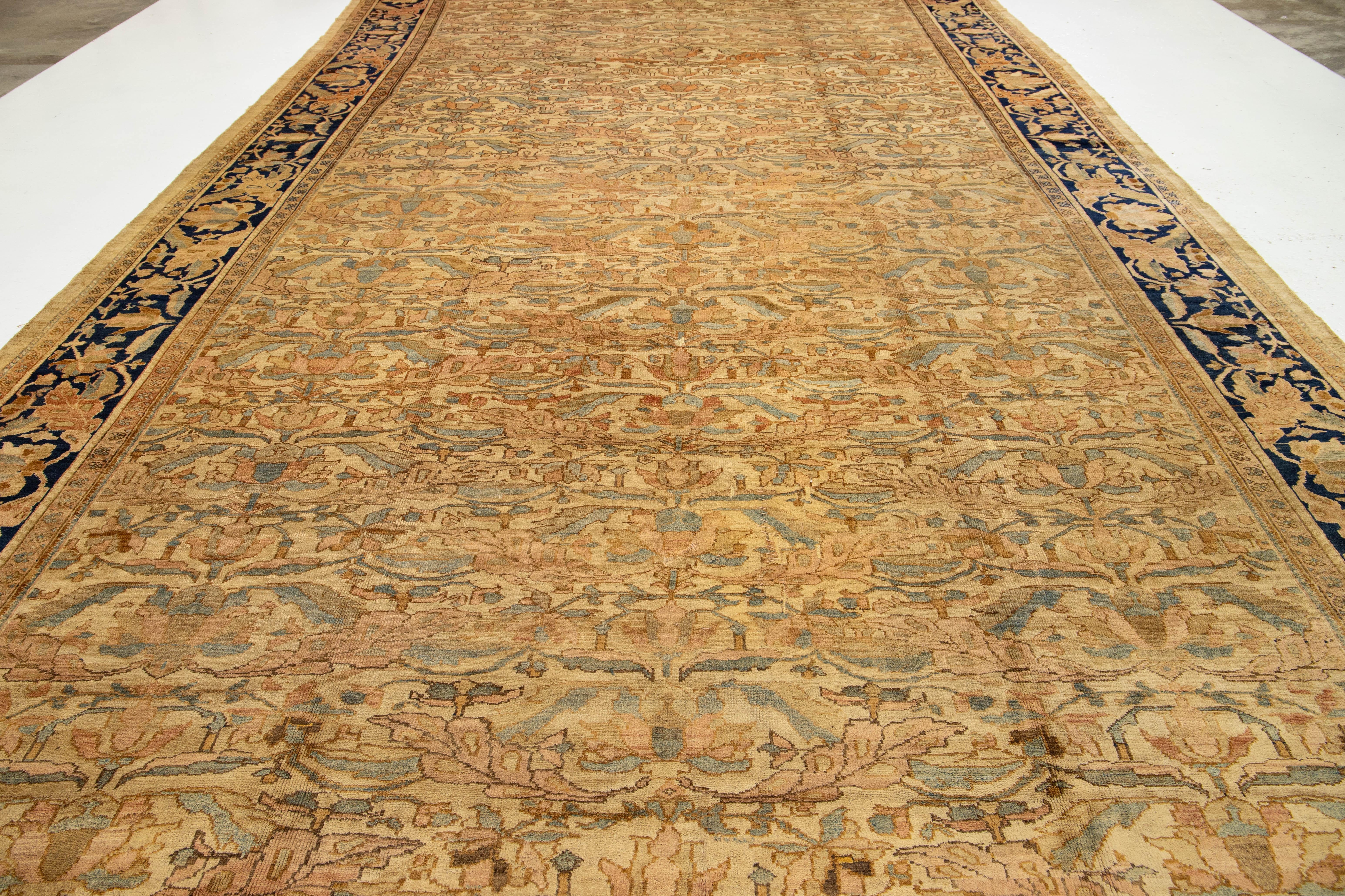 11 x 18 Ancien tapis persan en laine beige Malayer à motifs floraux (Circa 1880s) en vente 4