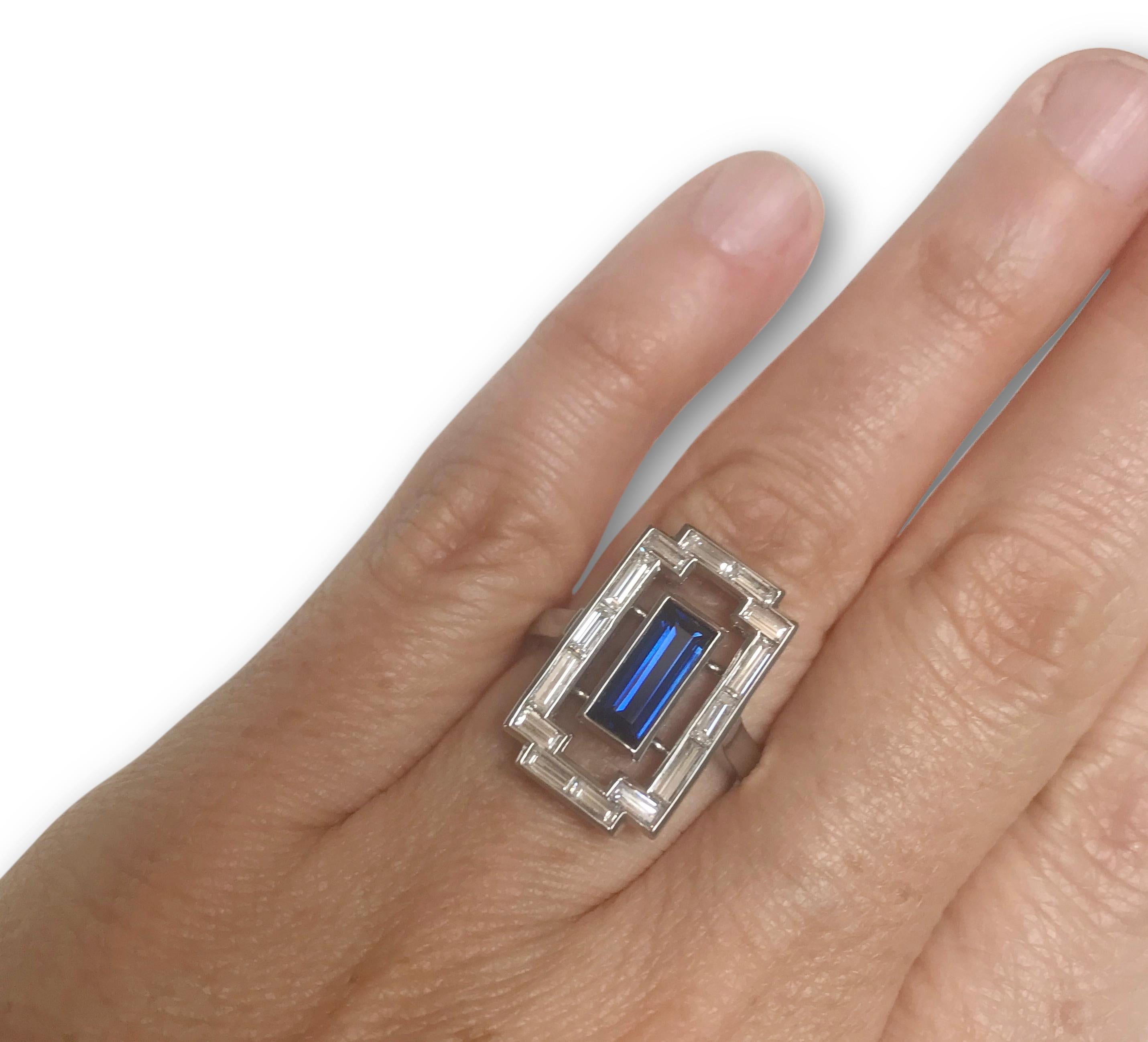 1.10 Carat Blue Sapphire and 1.20 Carat Diamond Art Deco Platinum Tablet Ring For Sale 5