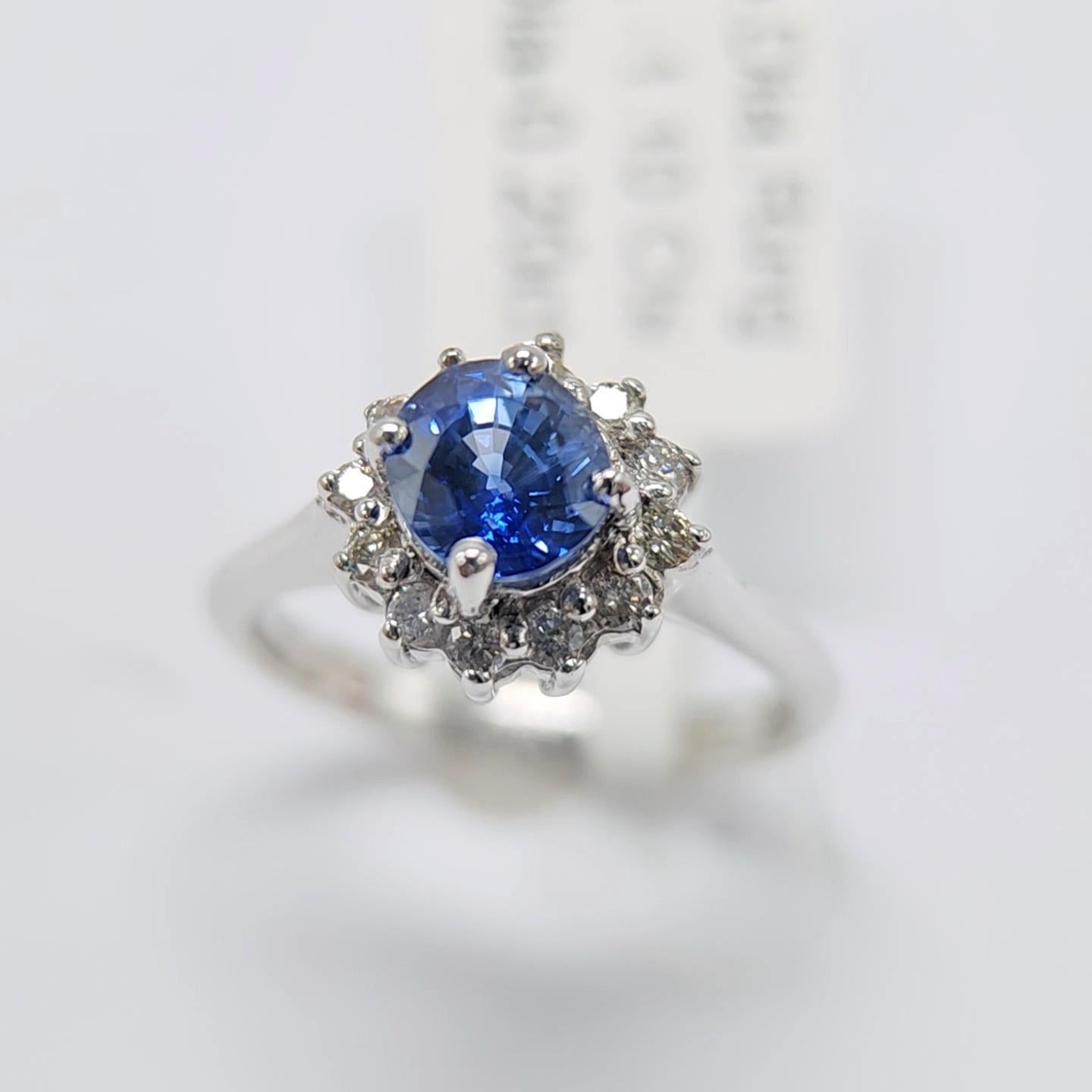 1,10 Karat blauer Saphir  Ring aus 14 Karat Weißgold mit Diamanten. im Angebot 8