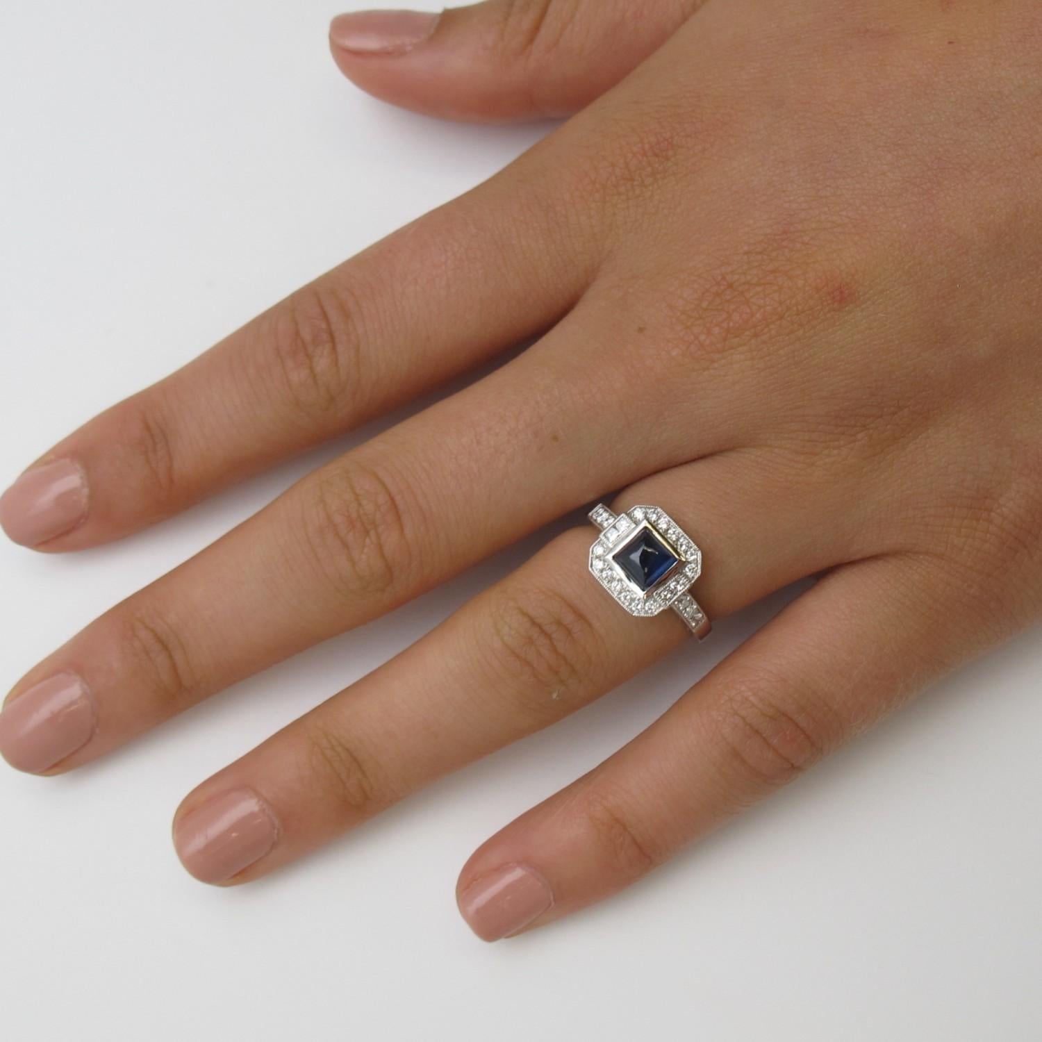 Women's or Men's 1.10 Carat Blue Sapphire Square Cabochon and Diamond White Gold Cocktail Ring