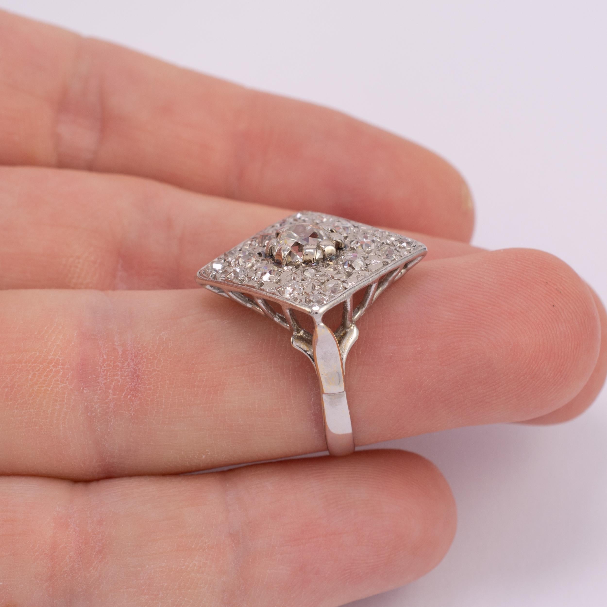 Women's Art Deco Diamond Statement Ring 18 Karat White Gold For Sale