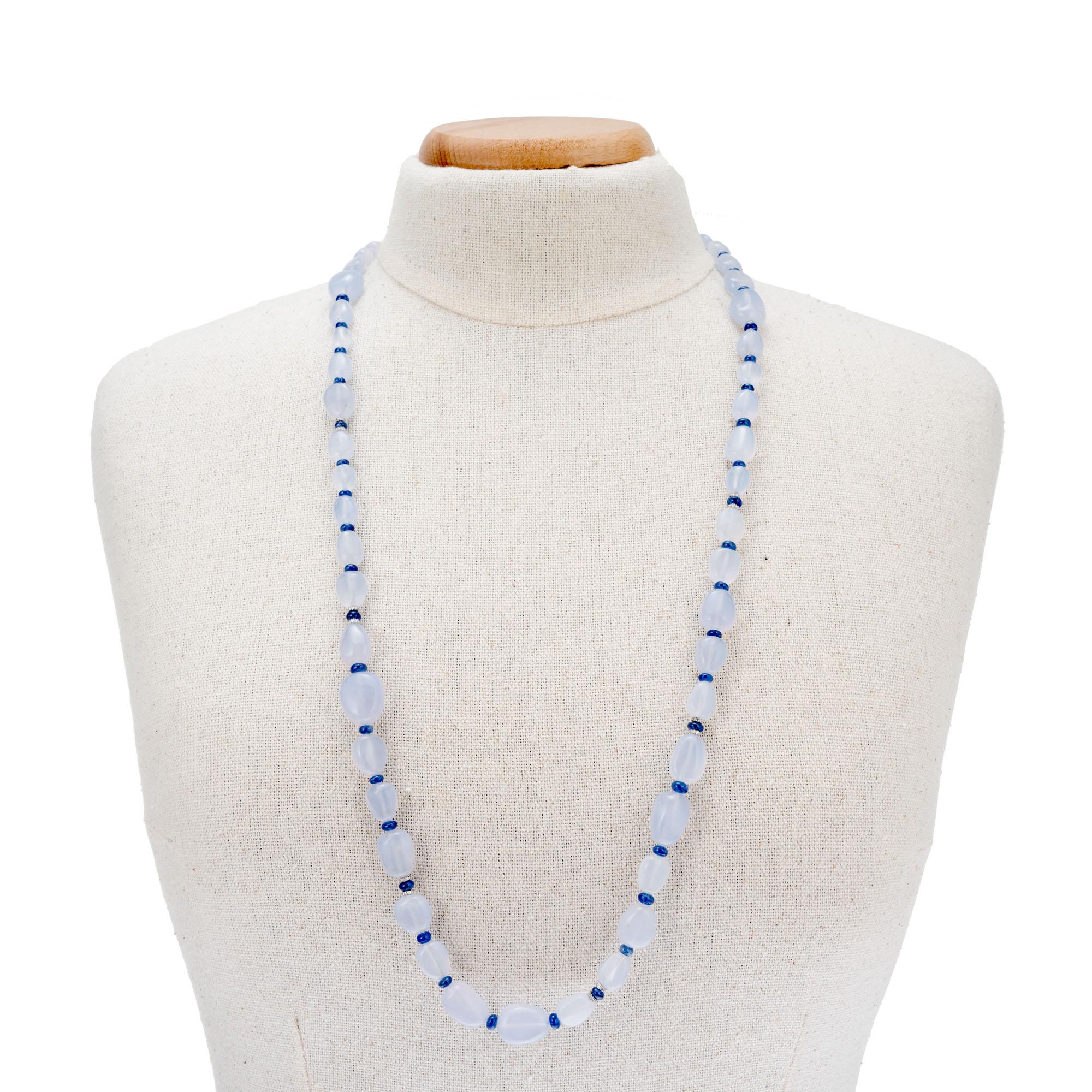 1.10 Carat Diamond Blue Chalcedony Sapphire White Gold Bead Necklace In Excellent Condition For Sale In Stamford, CT