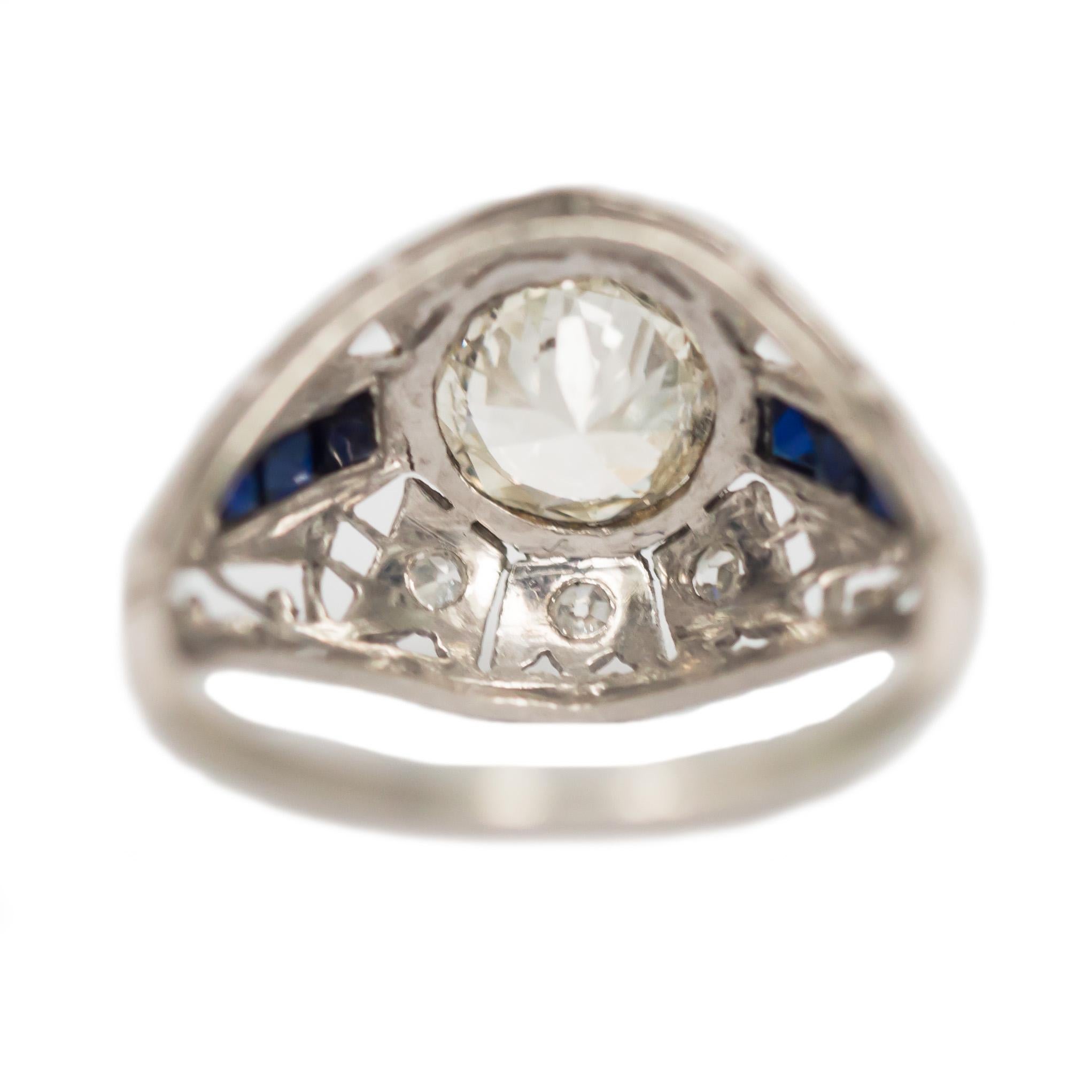 Art Deco 1.10 Carat Diamond Platinum Engagement Ring For Sale