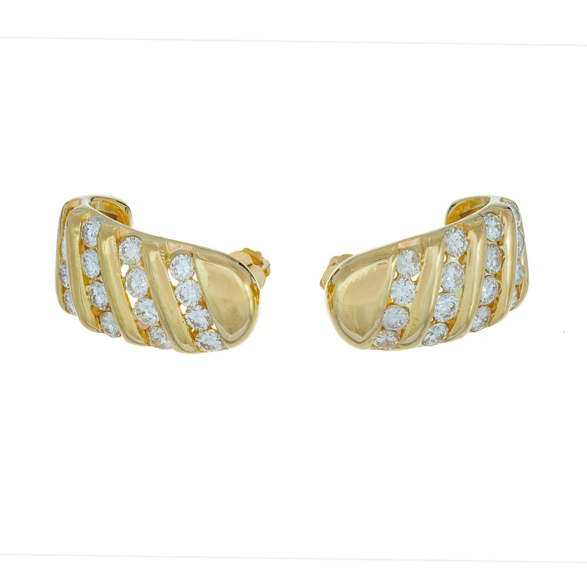 1,10 Karat Diamant-Gelbgold-Ohrringe mit Kanalfassung im Angebot 1