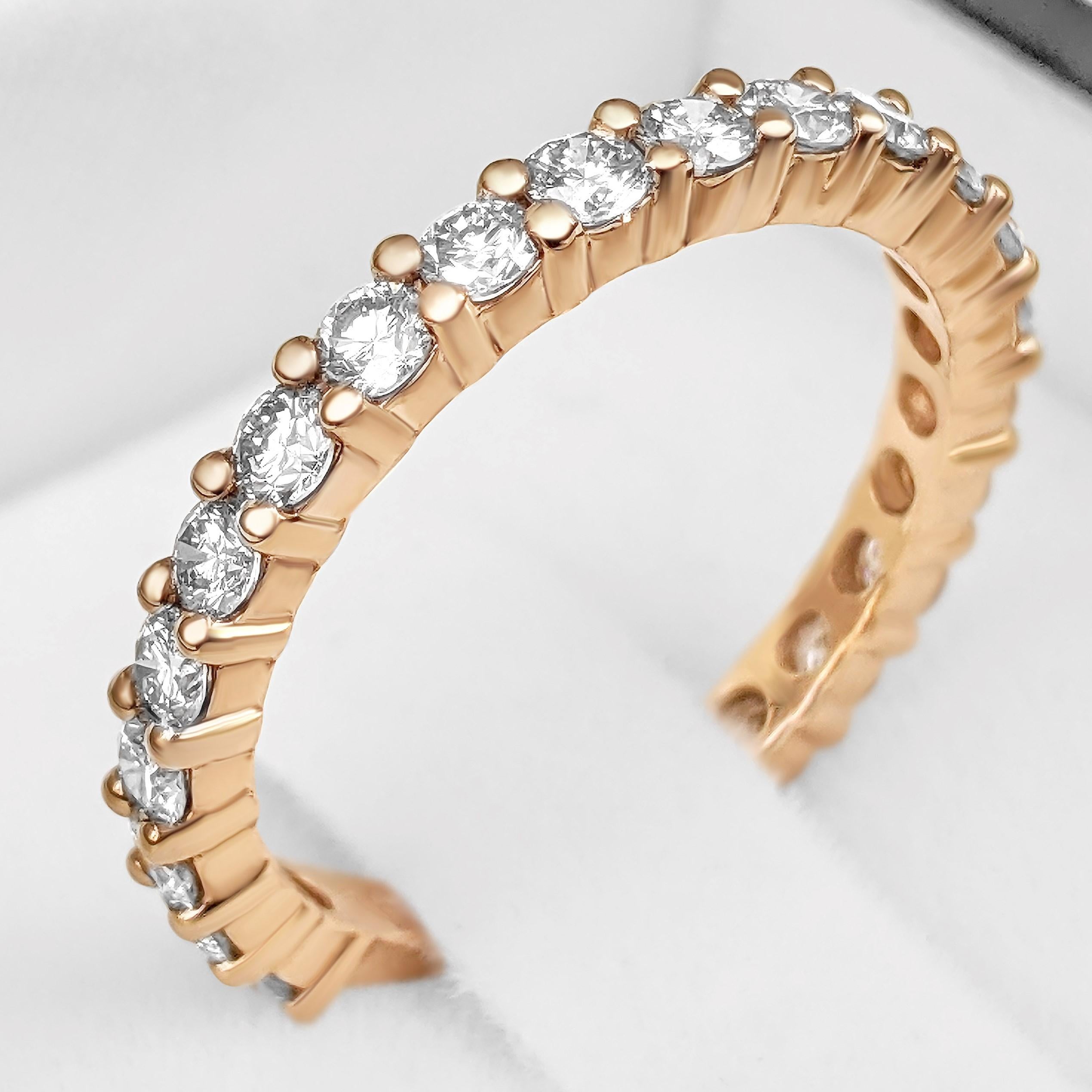 NO RESERVE - 1.10 Carat Diamonds 3/4 Eternity Band, 14 Karat Pink Gold Ring In New Condition In Ramat Gan, IL