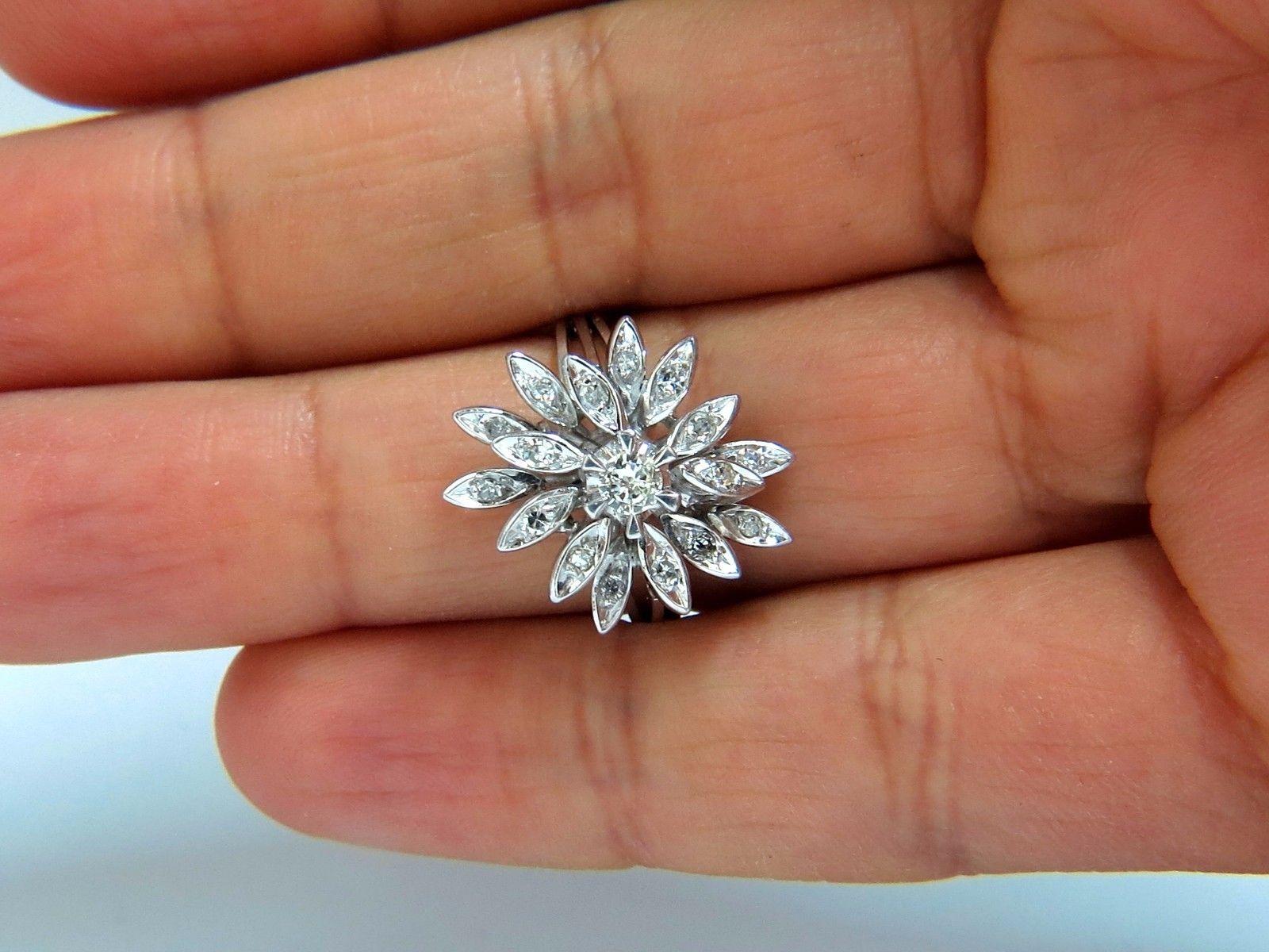 Anello da 1,10 carati con profilo di diamanti a grappolo 18 carati Vintage Deco In condizioni Nuovo in vendita a New York, NY