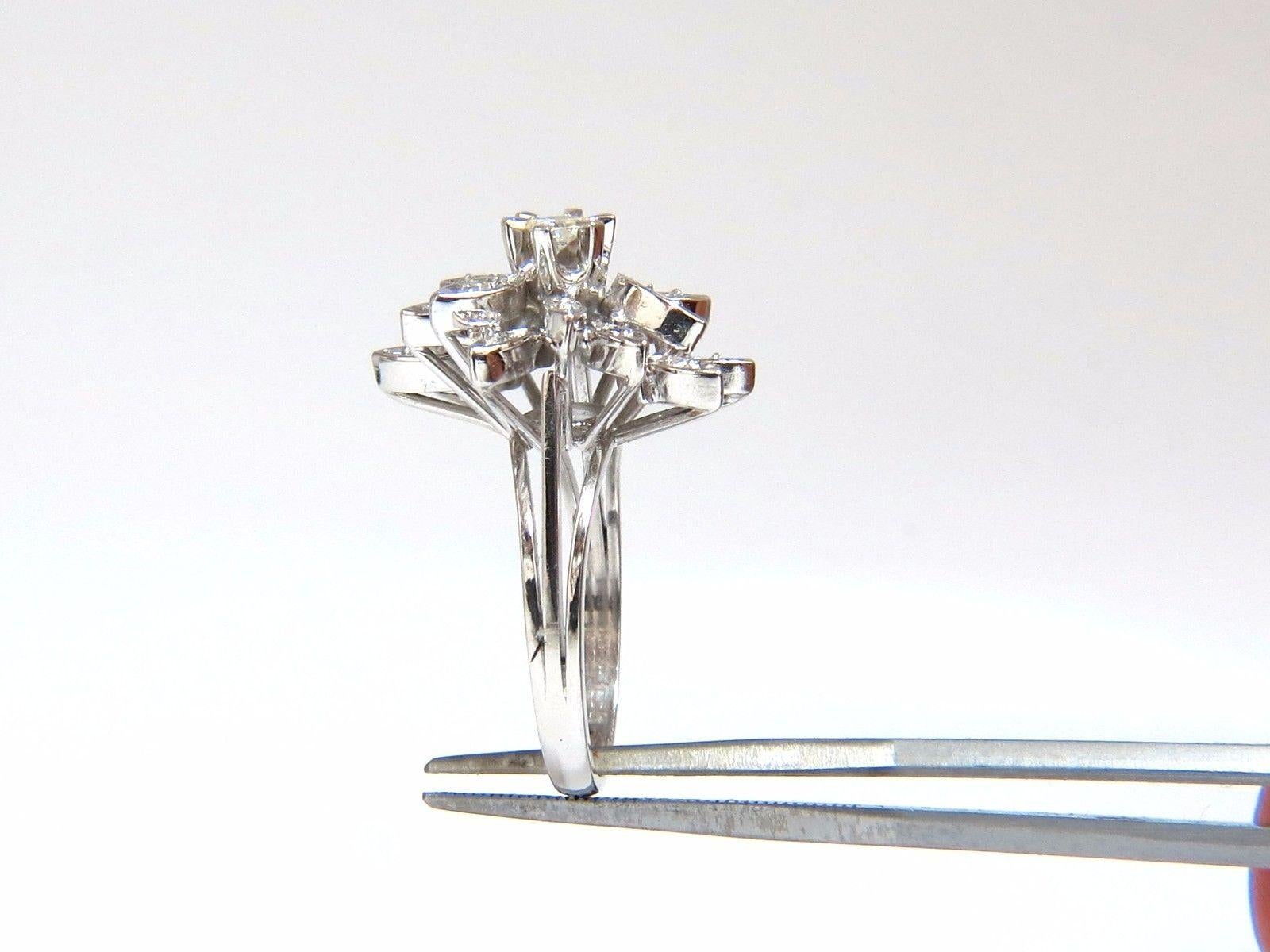 Women's or Men's 1.10 Carat Diamonds Profile Cluster Top 18 Karat Ring Vintage Deco For Sale
