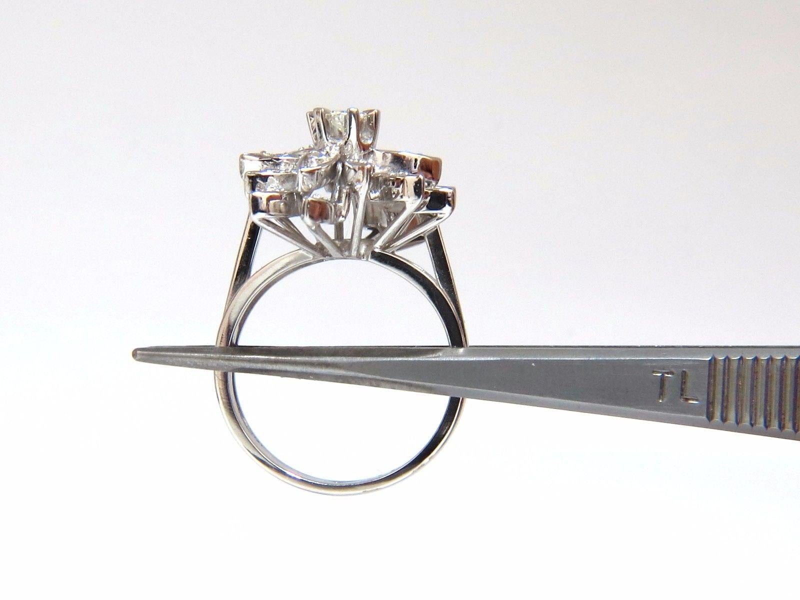 1.10 Carat Diamonds Profile Cluster Top 18 Karat Ring Vintage Deco For Sale 1