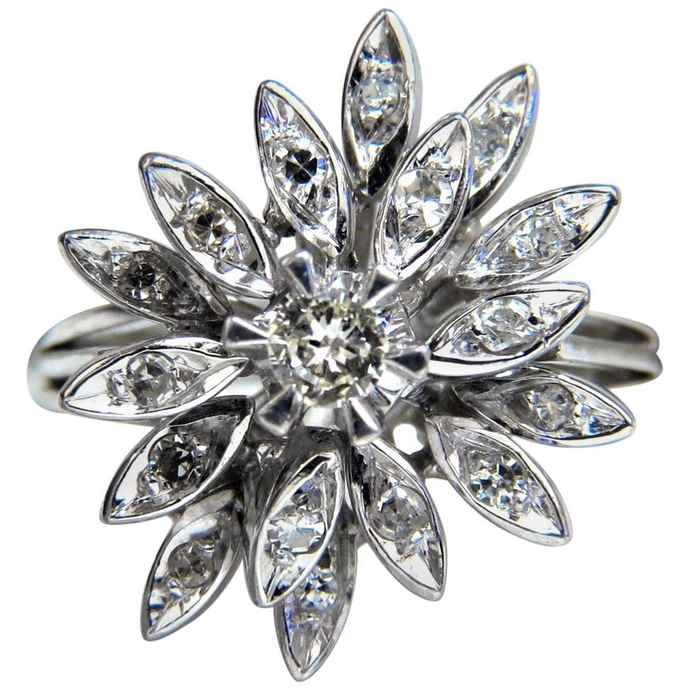 1,10 Karat Diamanten Profil Cluster Top 18 Karat Ring Vintage Deco*