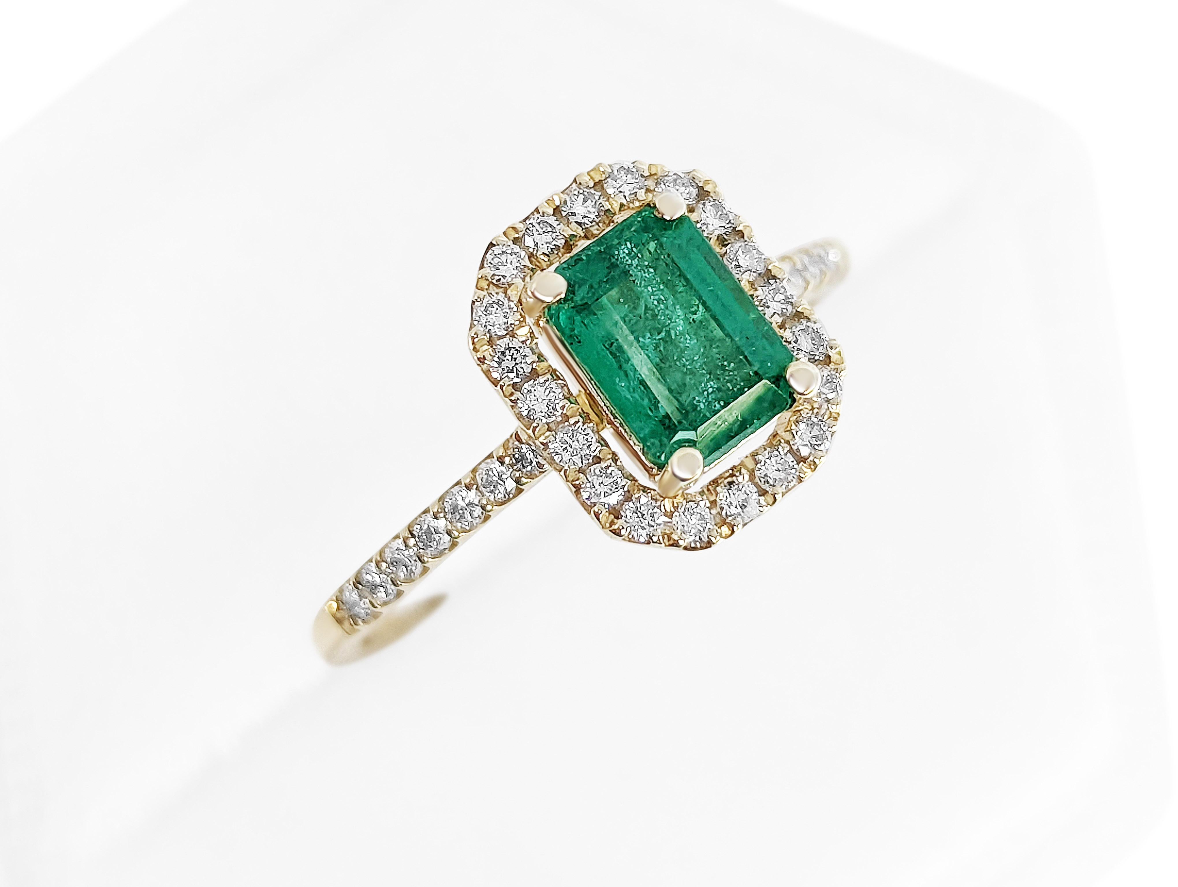 1.10 Carat Emerald & 0.30 Ct Diamonds, 14 Kt. Yellow Gold Ring 2