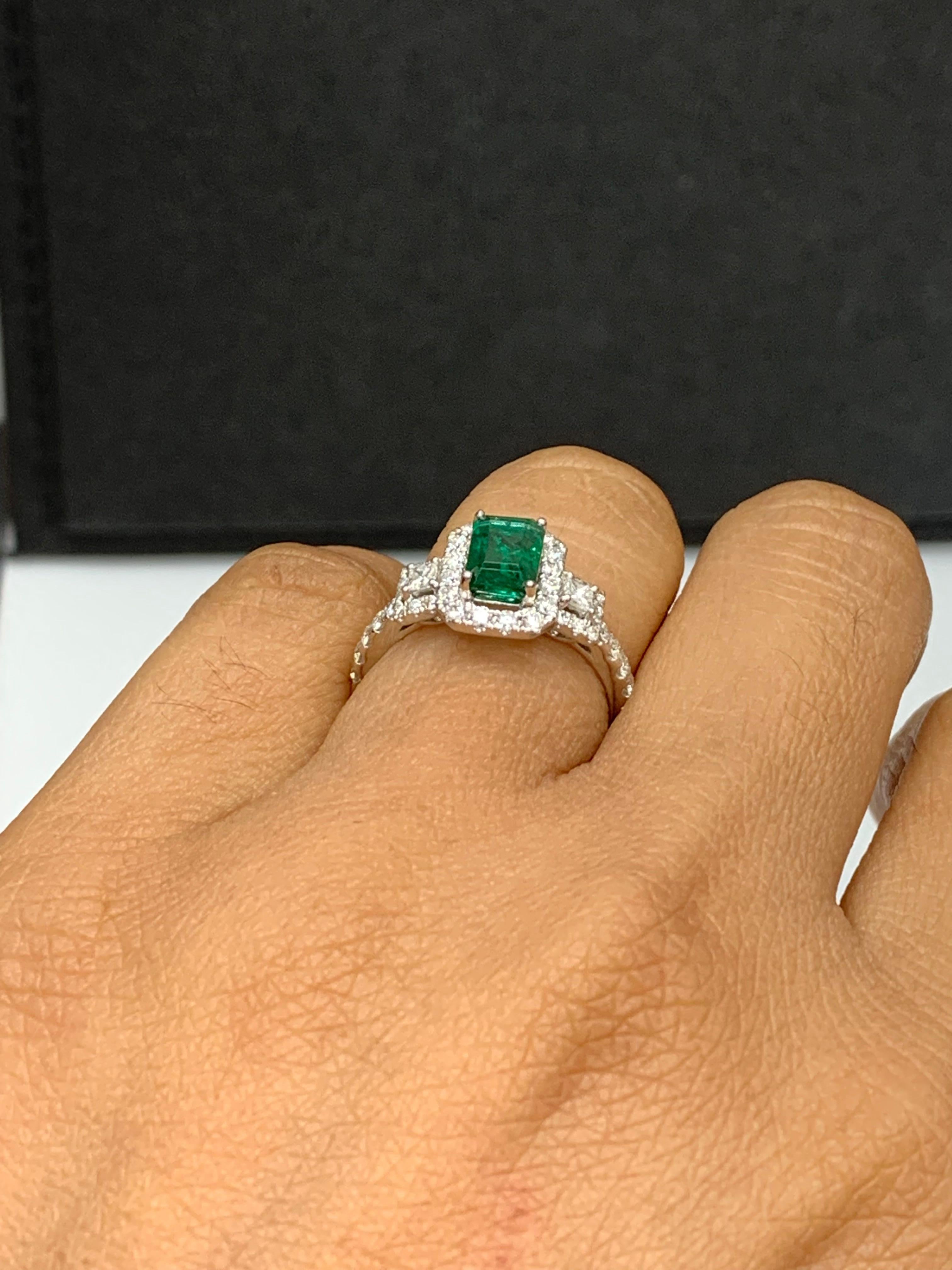 1.10 Carat Emerald Cut Emerald and Diamond Ring in 18k White Gold For Sale 3