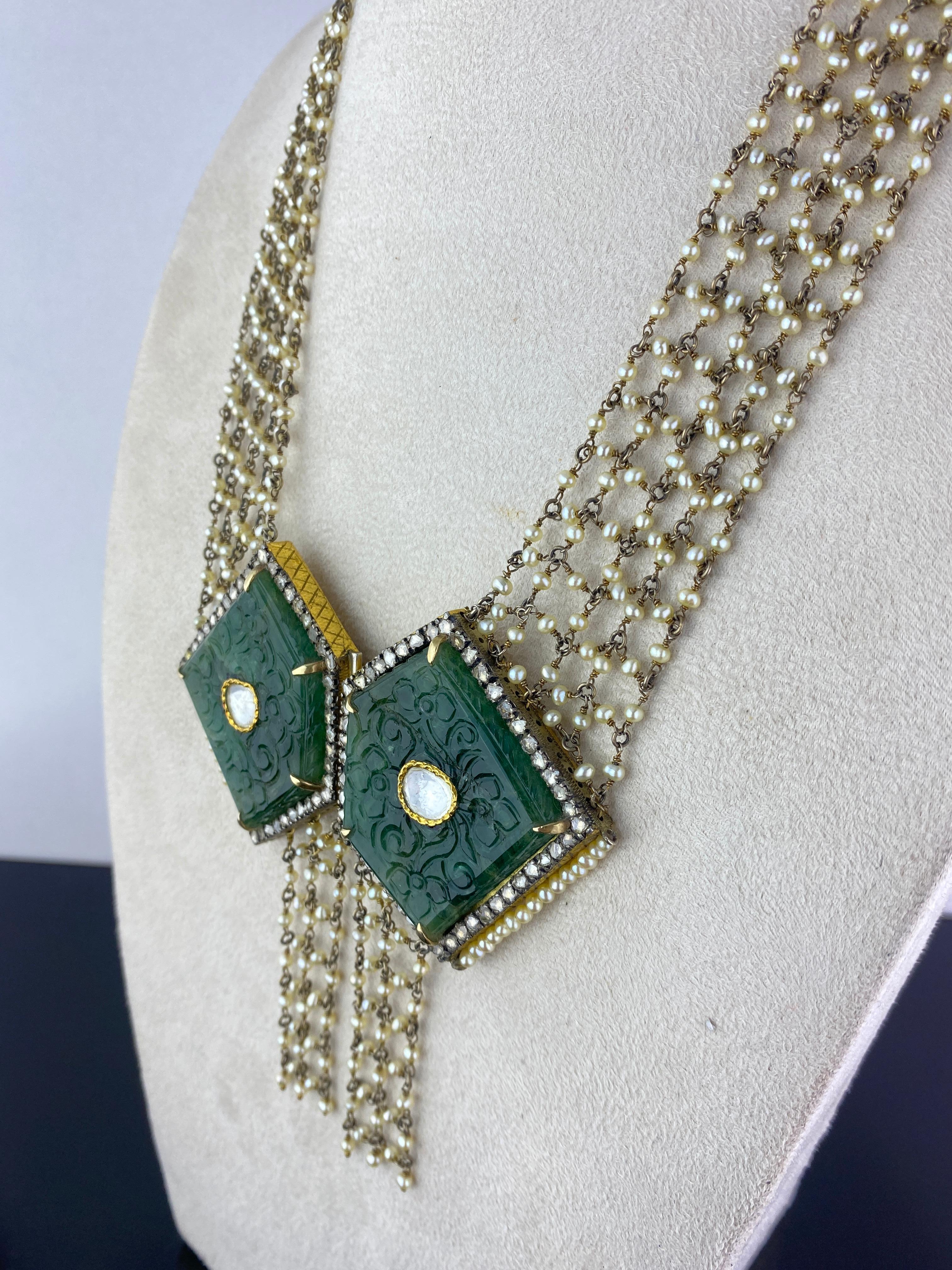 110 Karat Smaragd-, Diamant- und Perlen-Perlen-Halskette (Smaragdschliff) im Angebot