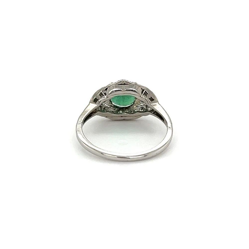 1.10 Carat Emerald Diamond Platinum Vintage Art Deco Ring Estate Fine Jewelry In Excellent Condition For Sale In Montreal, QC