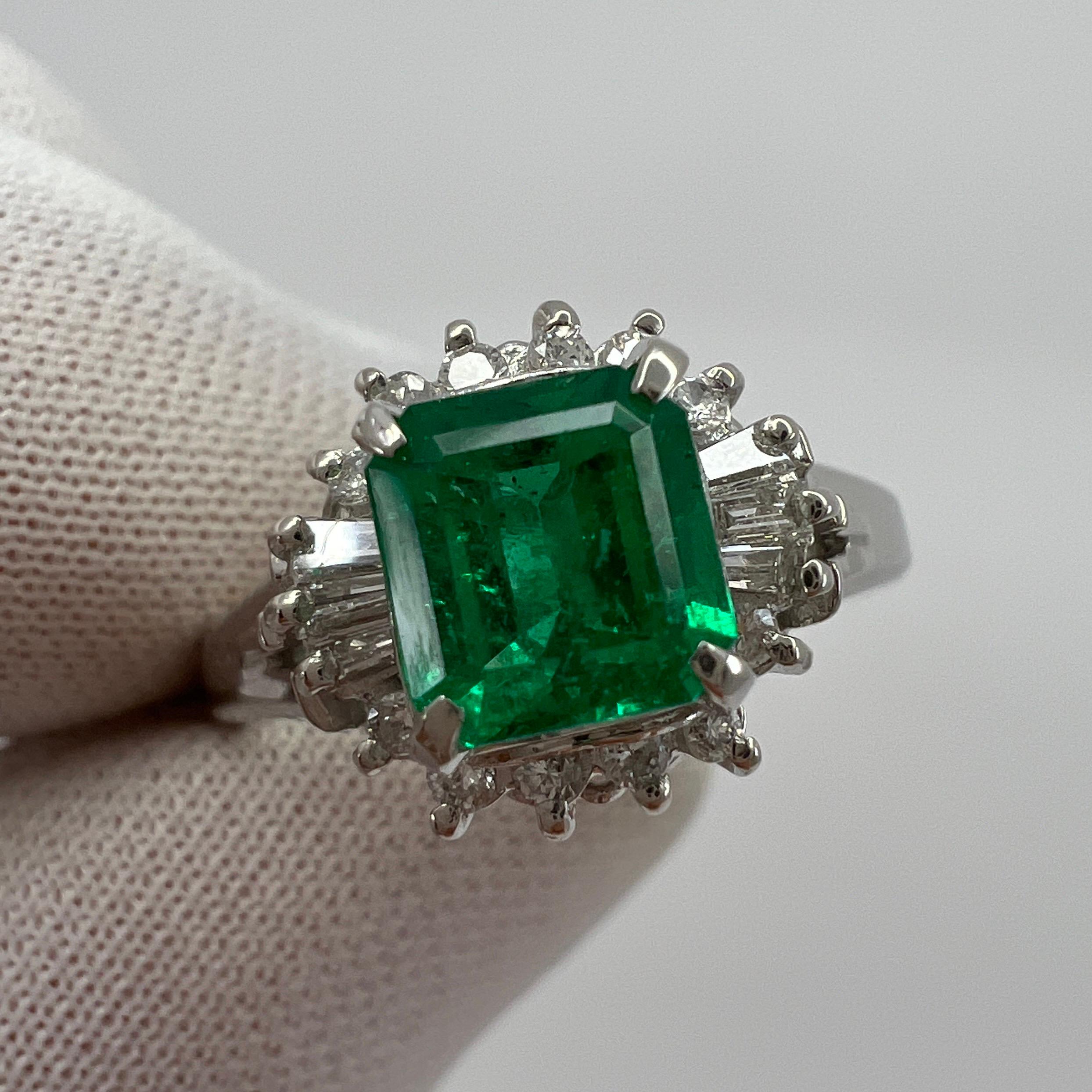 1.10 Carat Fine Vivid Green Colombian Emerald & Diamond Platinum Halo C Ring In Excellent Condition In Birmingham, GB