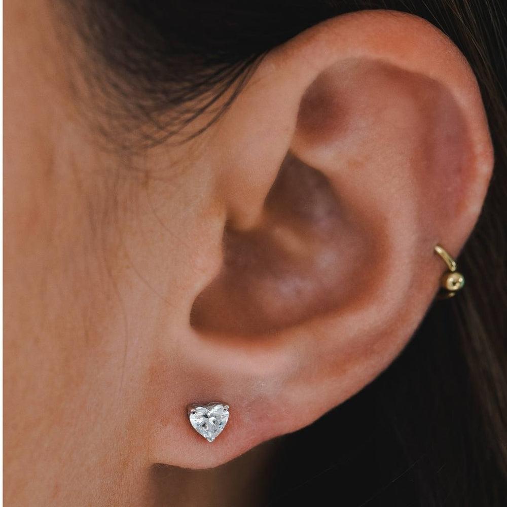 Women's 1.10 Carat Heart Shaped Stud Earrings and Necklace Jewelry Set in 14K White Gold For Sale