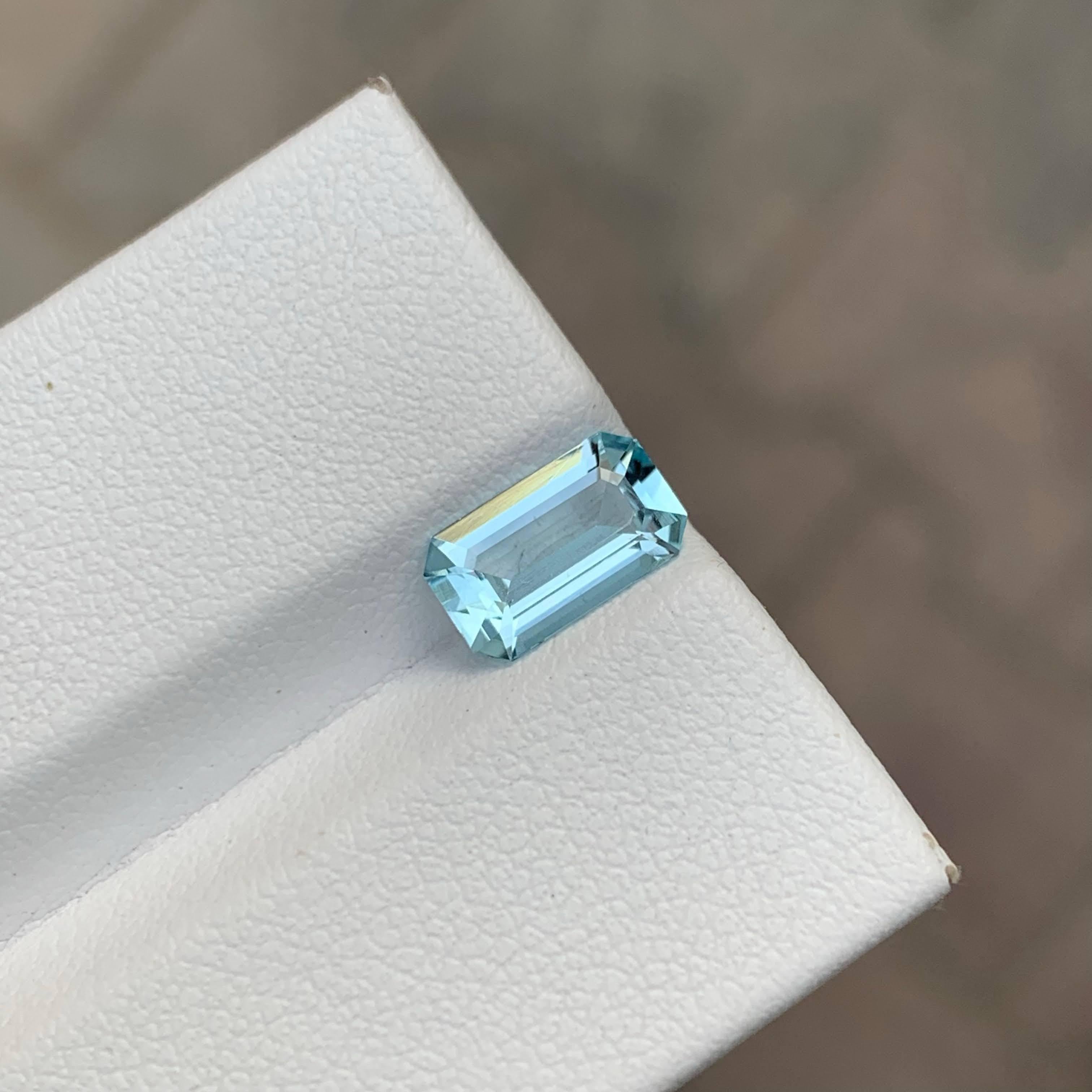 Taglio smeraldo 1,10 carati di acquamarina blu naturale allentata pietra taglio smeraldo Gemma pakistana in vendita