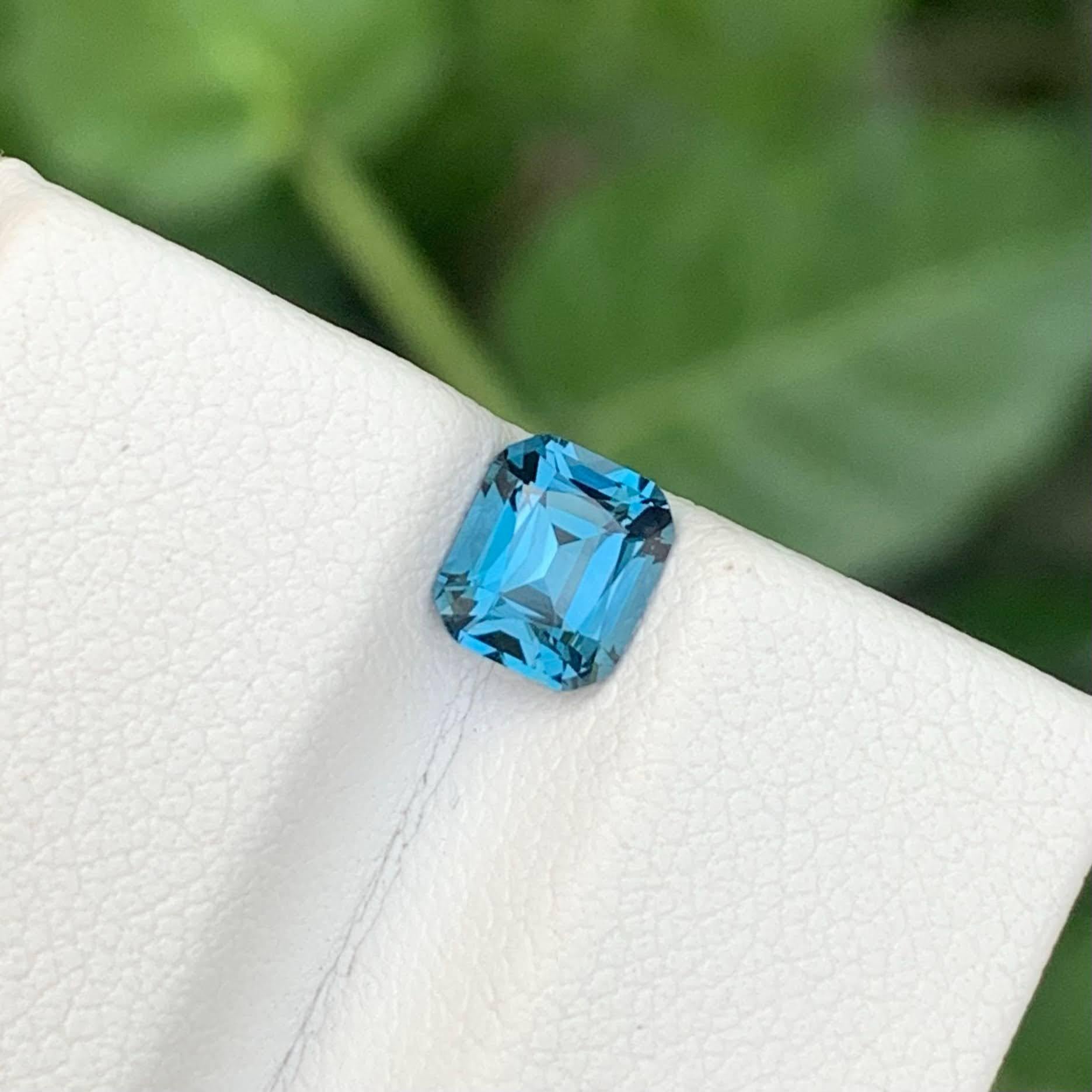 1.10 Carati Nature sciolti Topazio Blu di Londra pietra tagliata a cuscino Gemma africana In condizioni Nuovo in vendita a Bangkok, TH