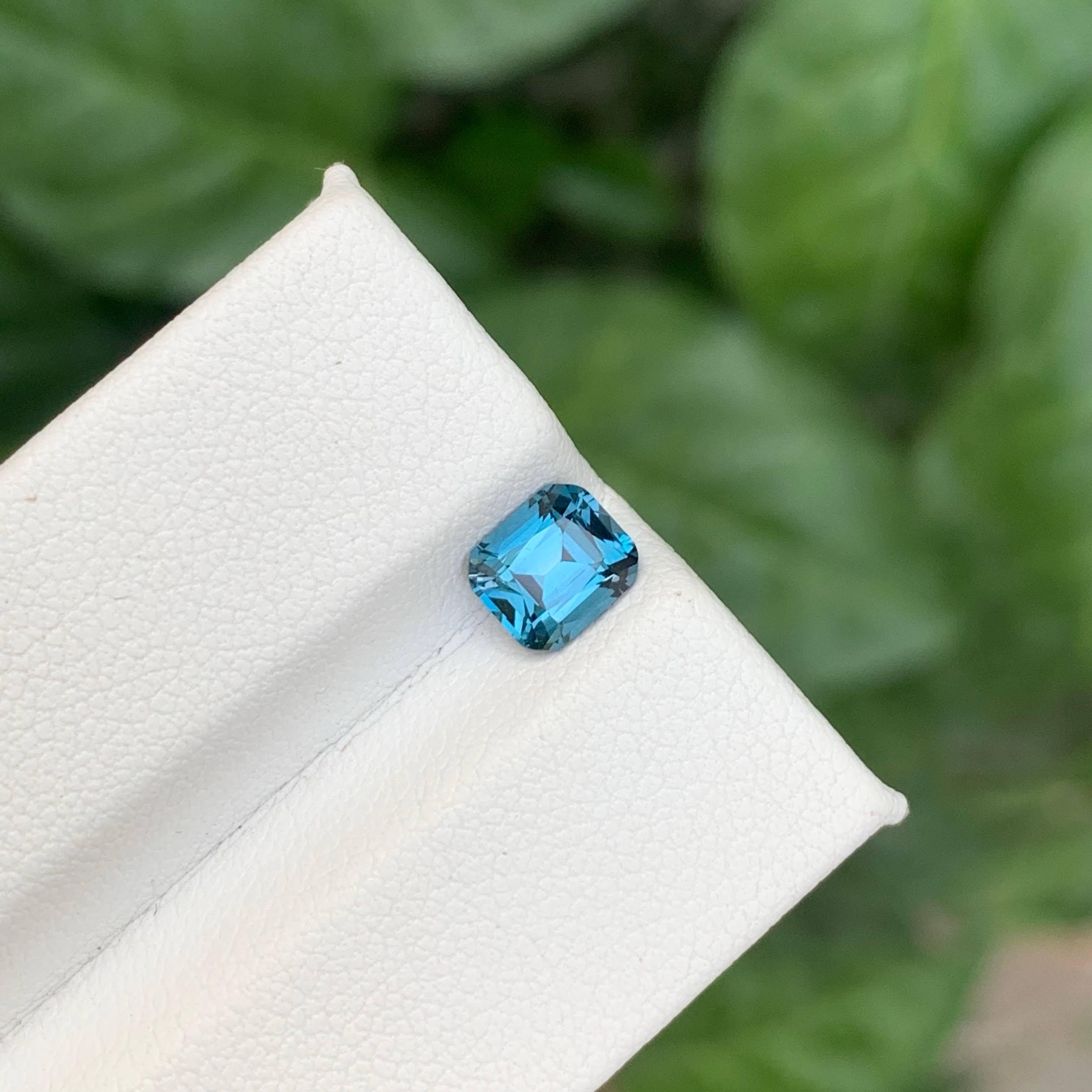1.10 Carati Nature sciolti Topazio Blu di Londra pietra tagliata a cuscino Gemma africana in vendita 3