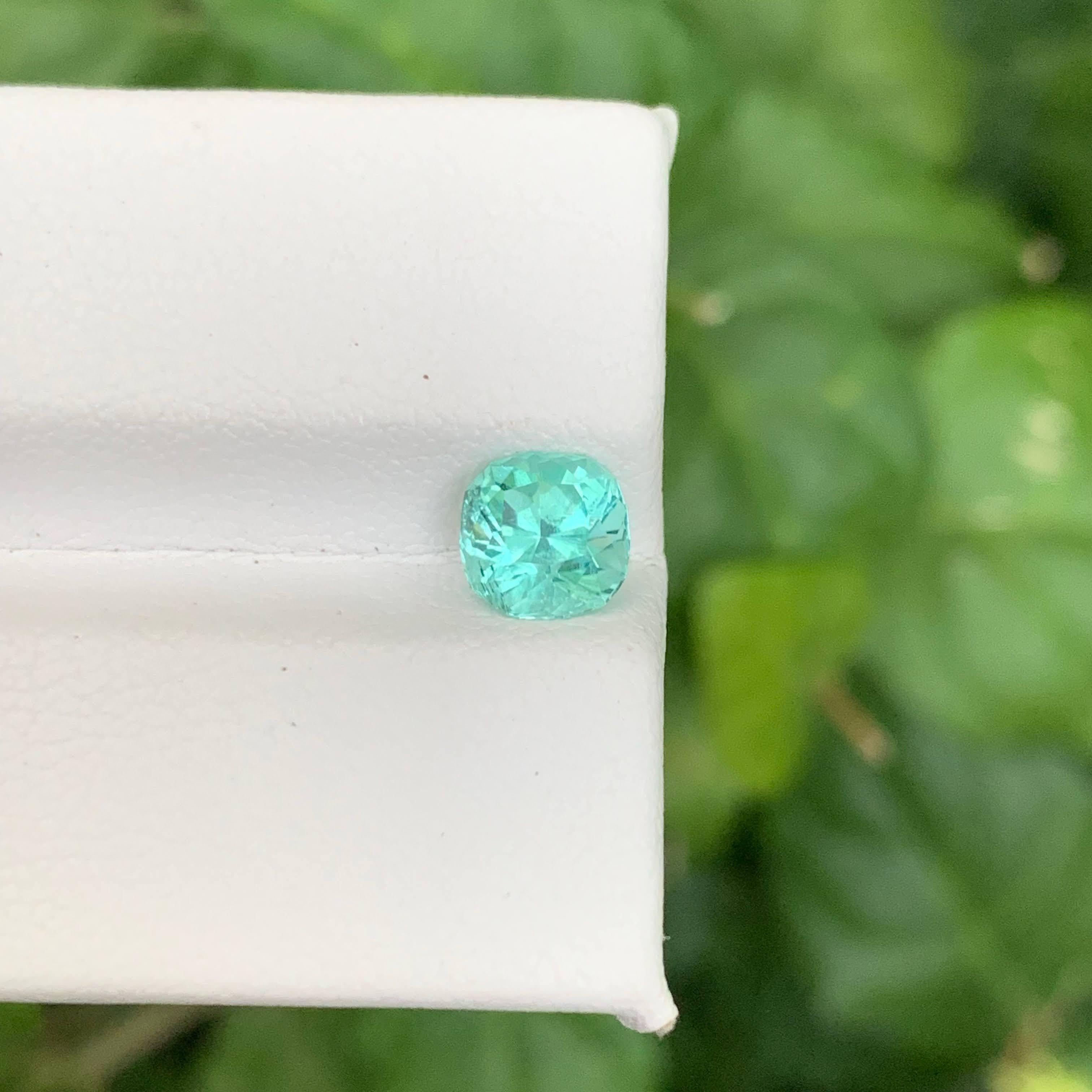 Moderne 1.10 Carat Natural Loose Paraiba Color Tourmaline Cushion Cut Afghan Gemstone (pierre précieuse afghane) en vente