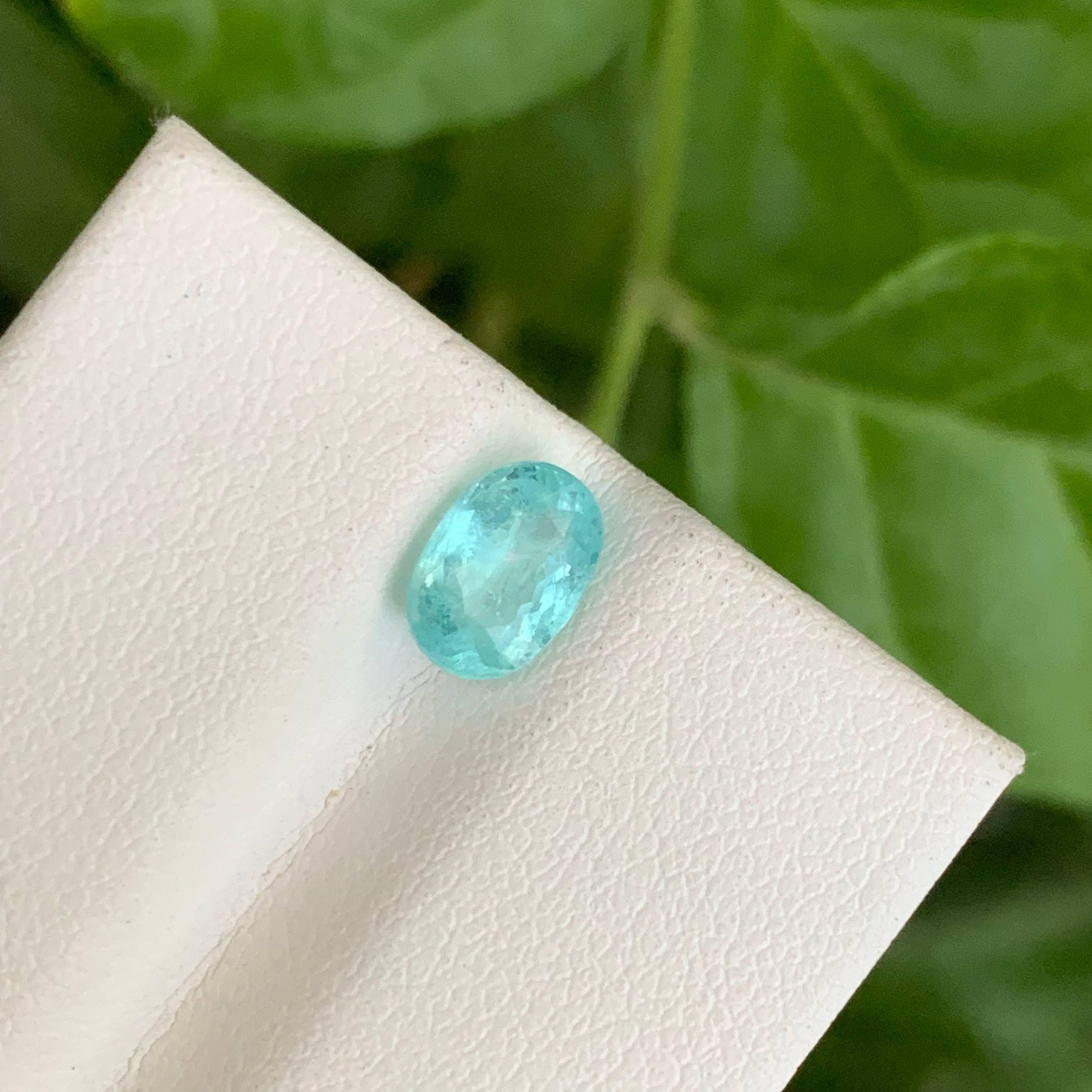 1.10 carati di tormalina Paraiba naturale sciolta con taglio ovale dal Mozambico In condizioni Nuovo in vendita a Bangkok, TH