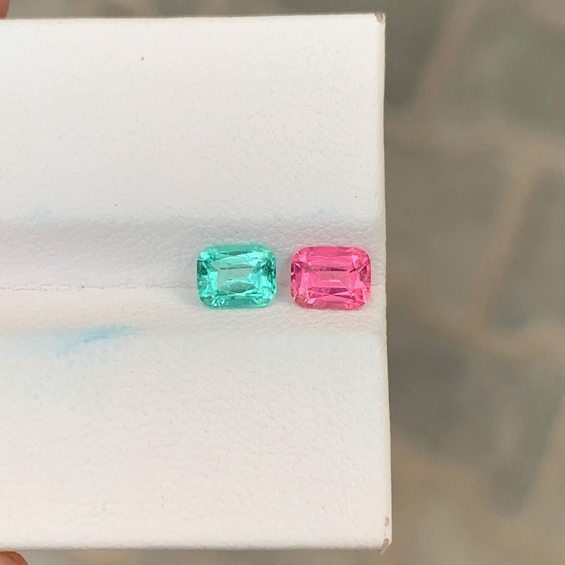 Poids 1,10 carat 
Dimensions 5.4x4.2x3.1mm
Traitement Aucun 
Origine afghane 
Clarté VVS 
Forme Coupe Coussin 




Cette paire de tourmalines inversées naturelles de 1,10 carat en provenance d'Afghanistan est constituée d'un ensemble de pierres