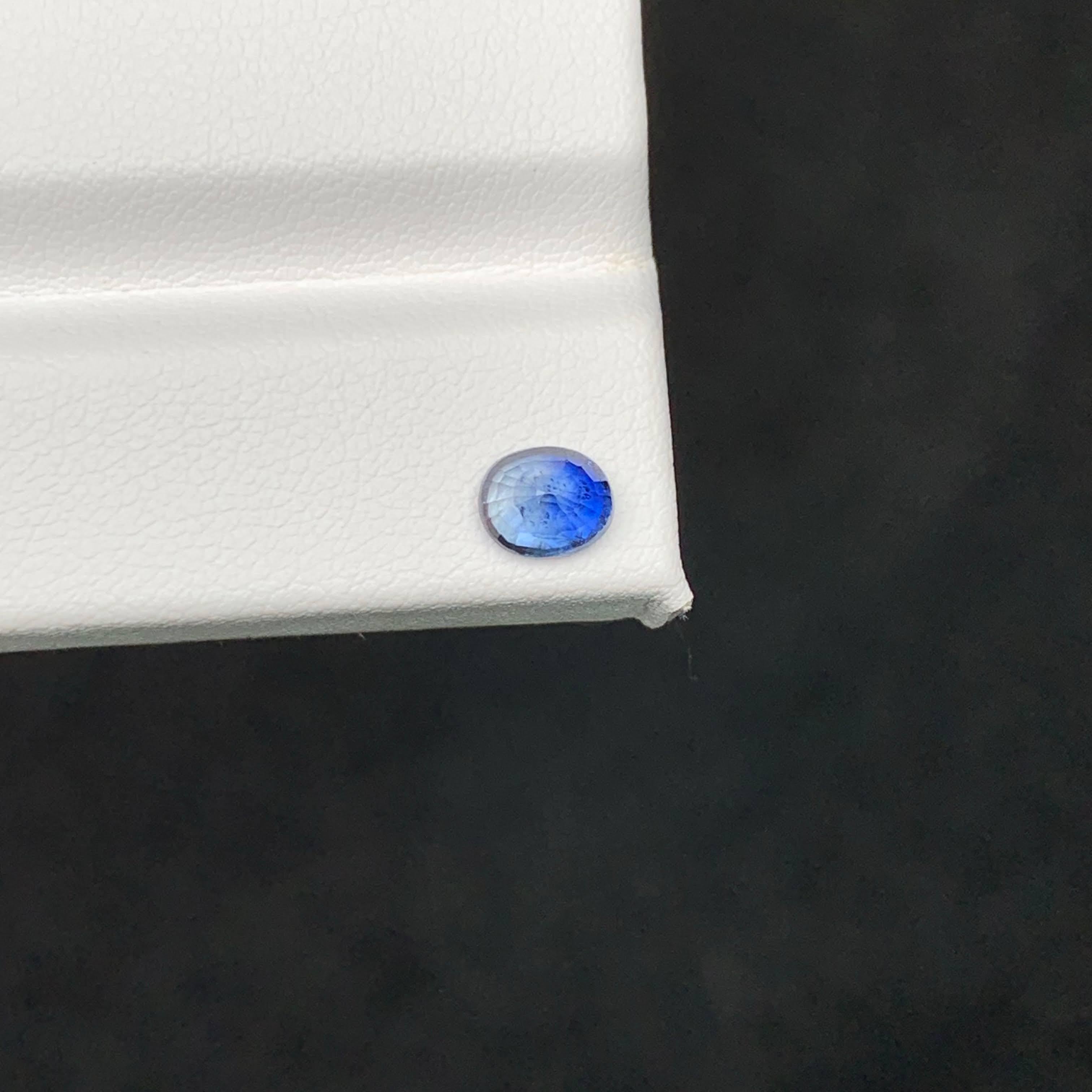 1,10 carati di pietra morbida naturale di zaffiro blu sciolto con taglio ovale Gemma africana in vendita 5