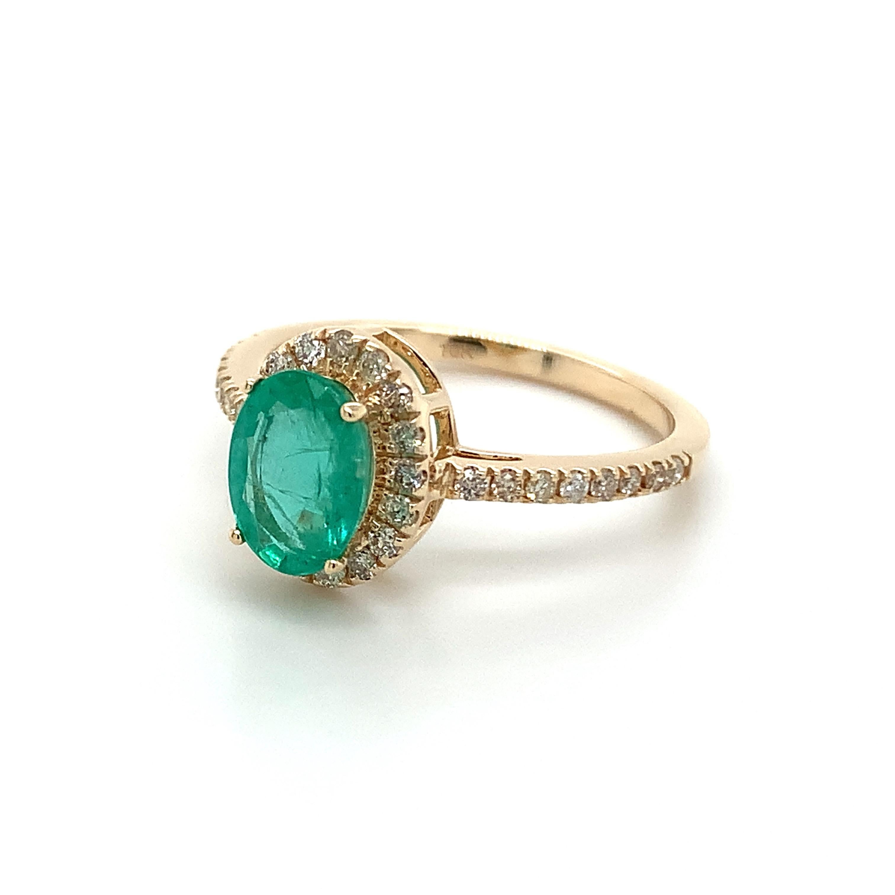 emerald ring ro