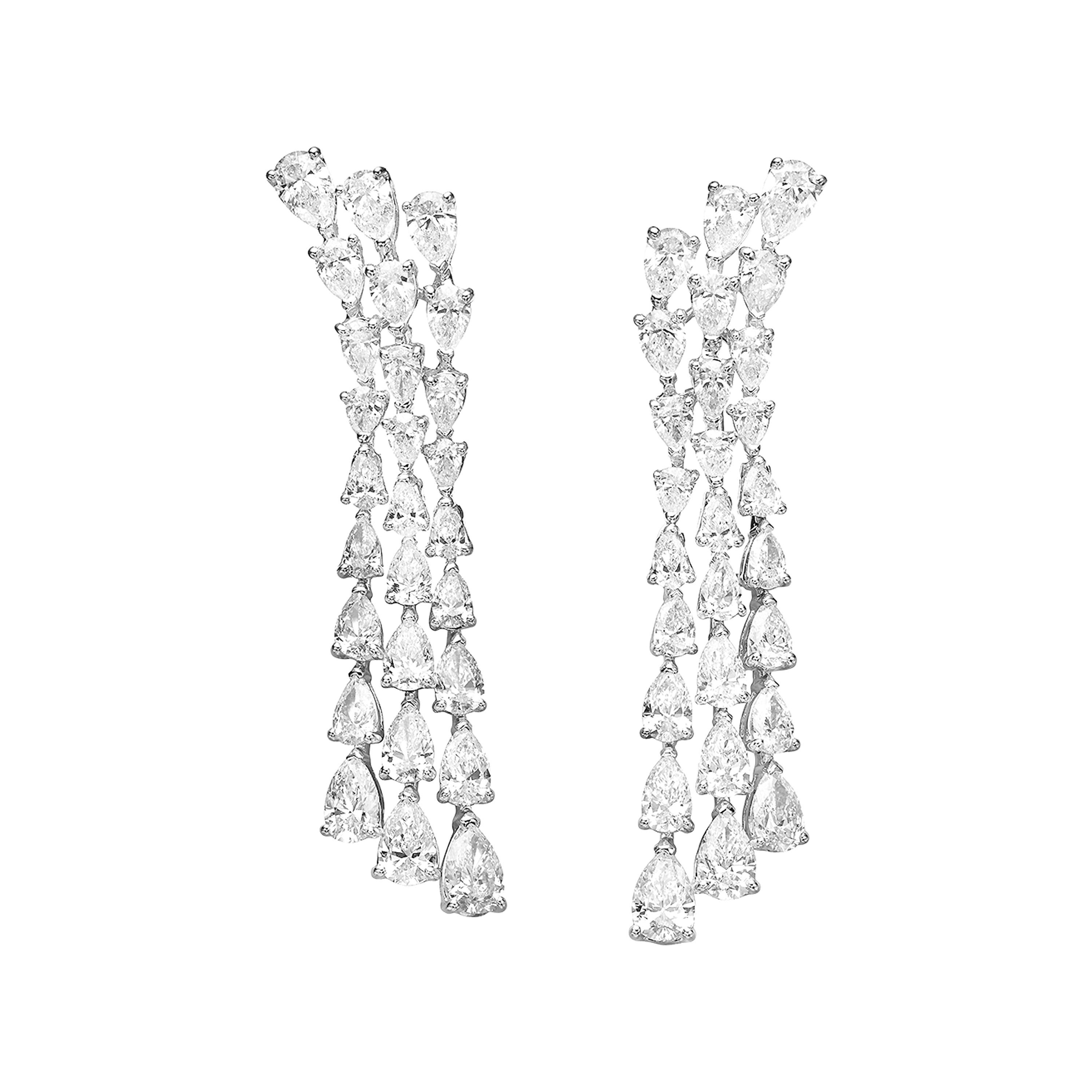 11.0 Carat Pear-Cut Diamond Drop 18 Karat White Gold Chandelier Earrings For Sale