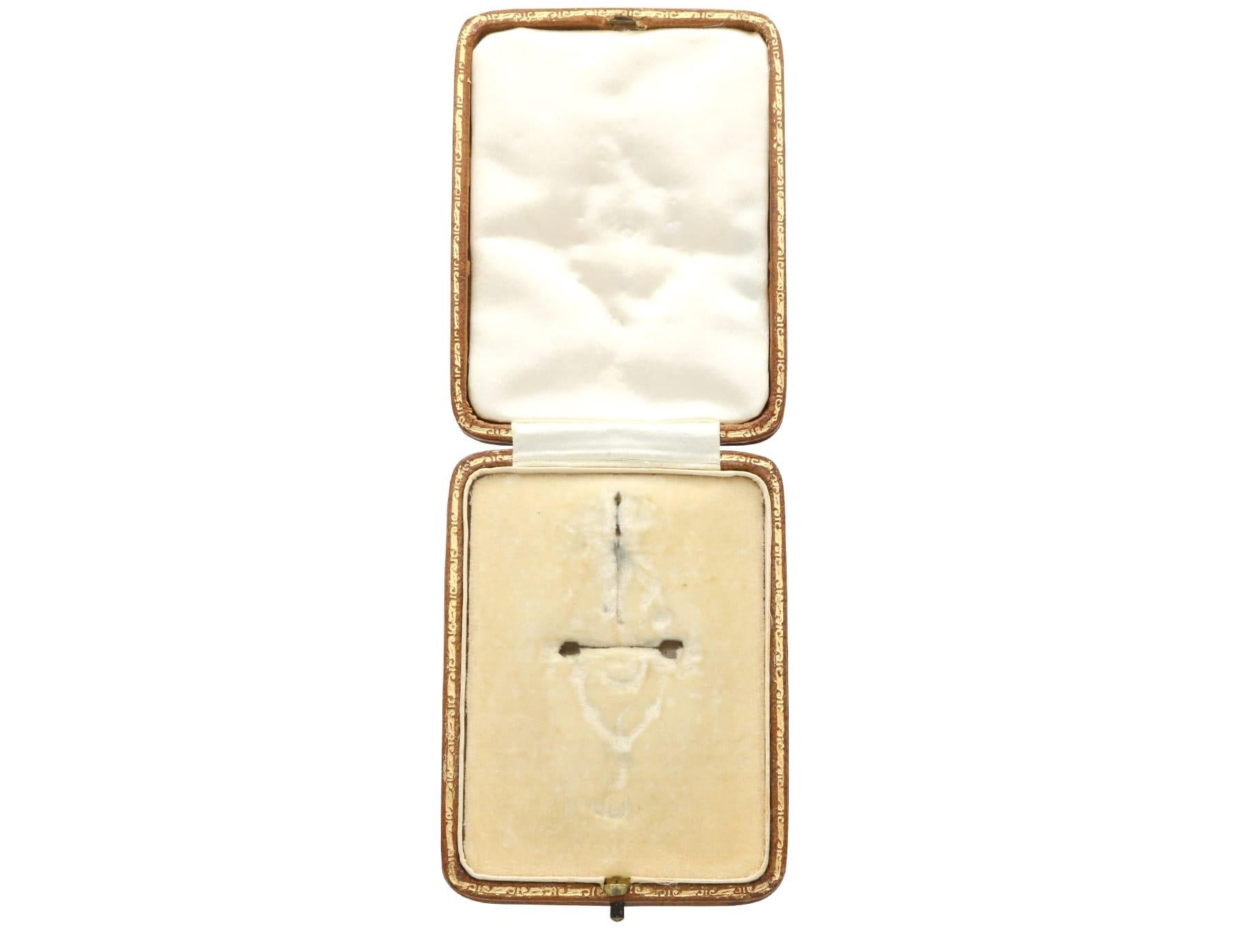 1.10 Carat Pink Tourmaline and Seed Pearl 15k Yellow Gold Pendant / Brooch For Sale 9