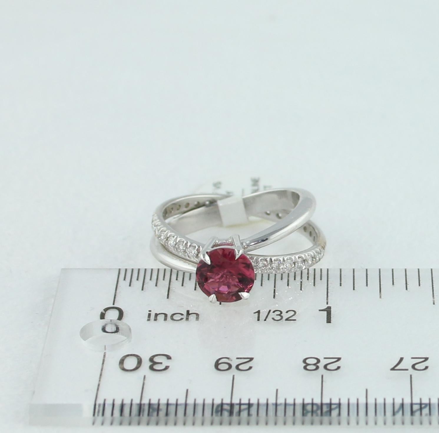1.10 Carat Pink Tourmaline Diamond Gold Spin Ring For Sale 4