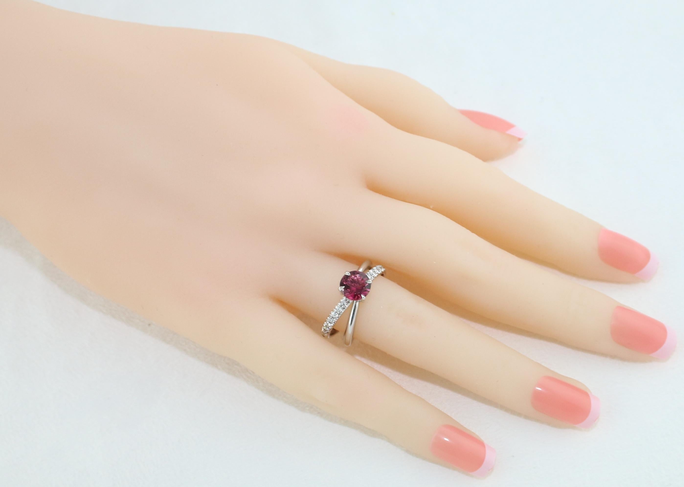 Contemporary 1.10 Carat Pink Tourmaline Diamond Gold Spin Ring For Sale