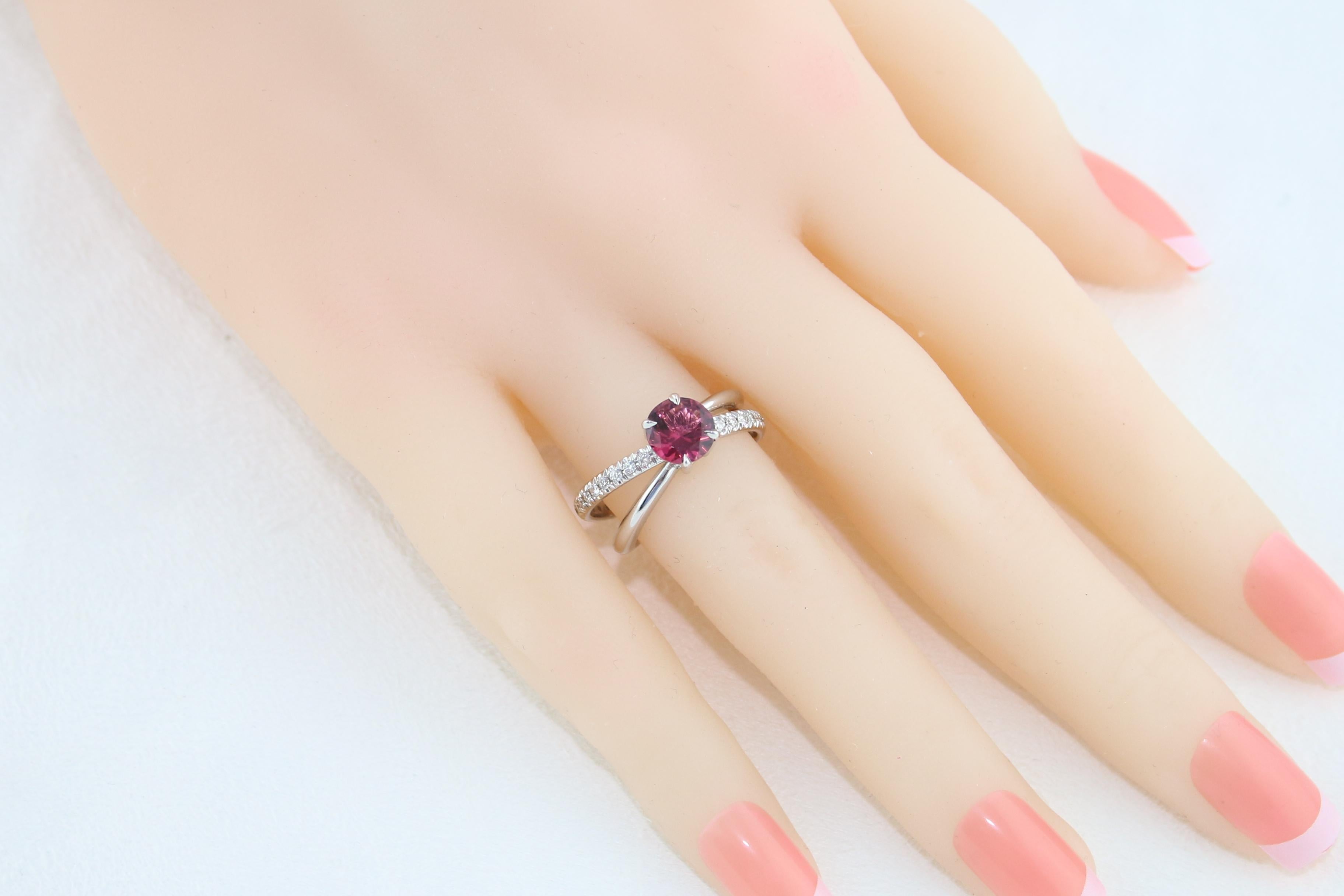 1.10 Carat Pink Tourmaline Diamond Gold Spin Ring For Sale 2