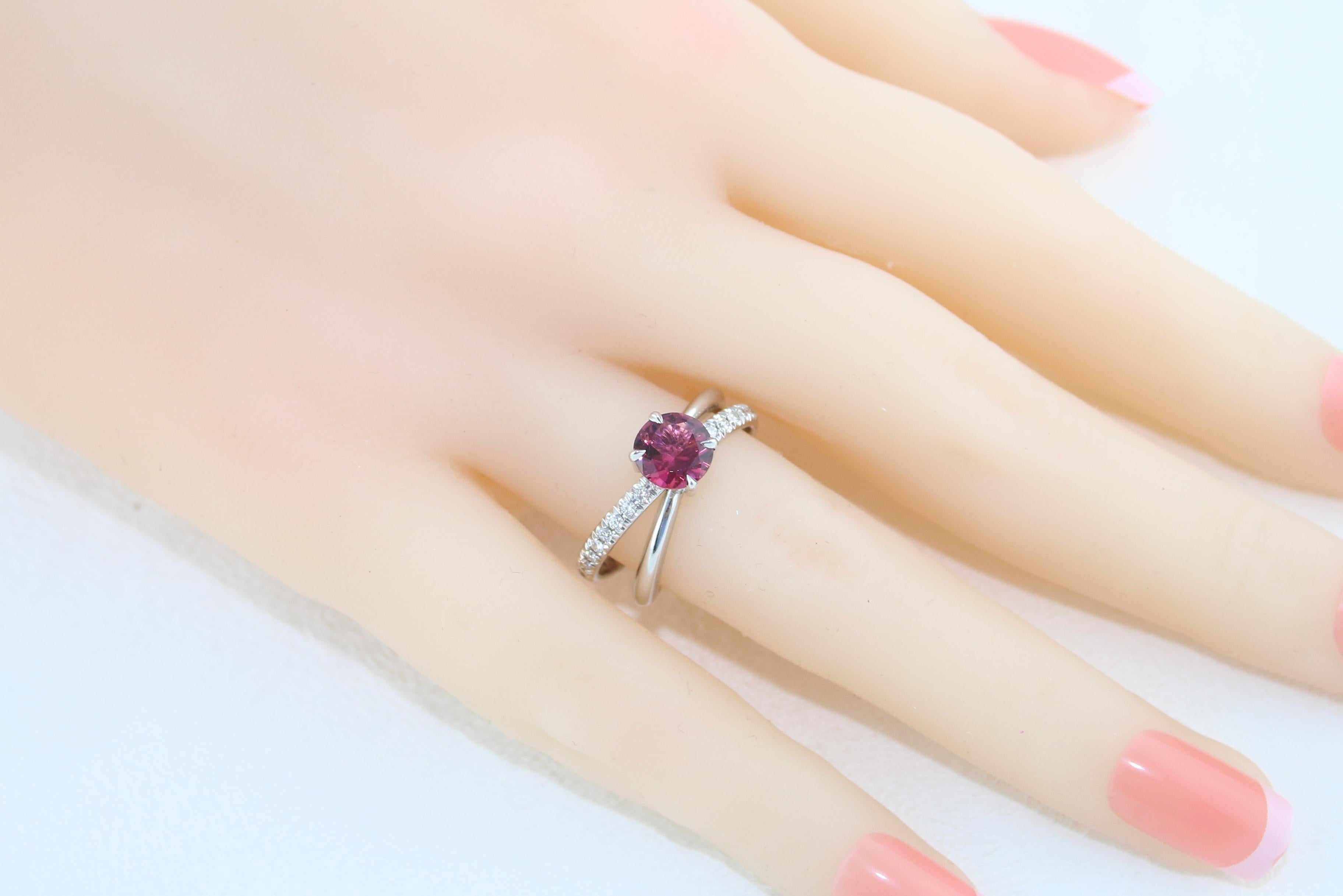 1.10 Carat Pink Tourmaline Diamond Gold Spin Ring For Sale 3