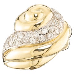 1.10 Carat Round Brilliant Cut Diamond Mid-Century Yellow Gold Cocktail Ring