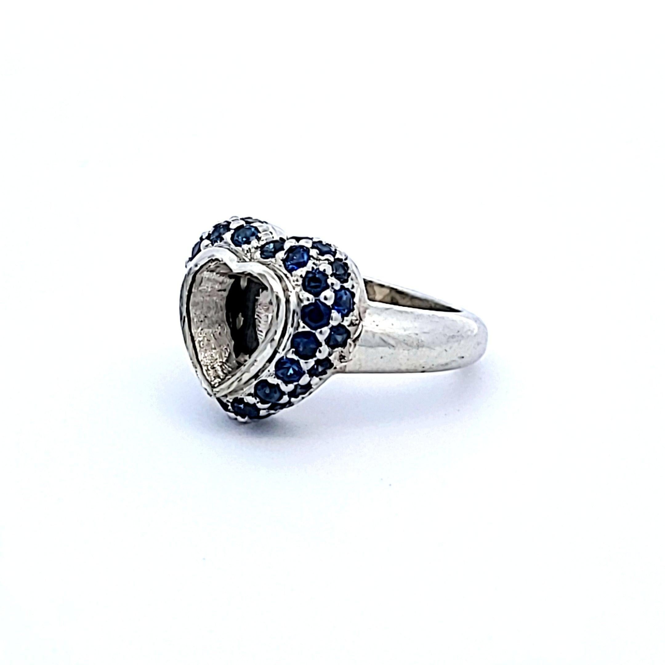 1.10 Carat Round Brilliant Sapphire Platinum Semi Mount Ring For Sale 3