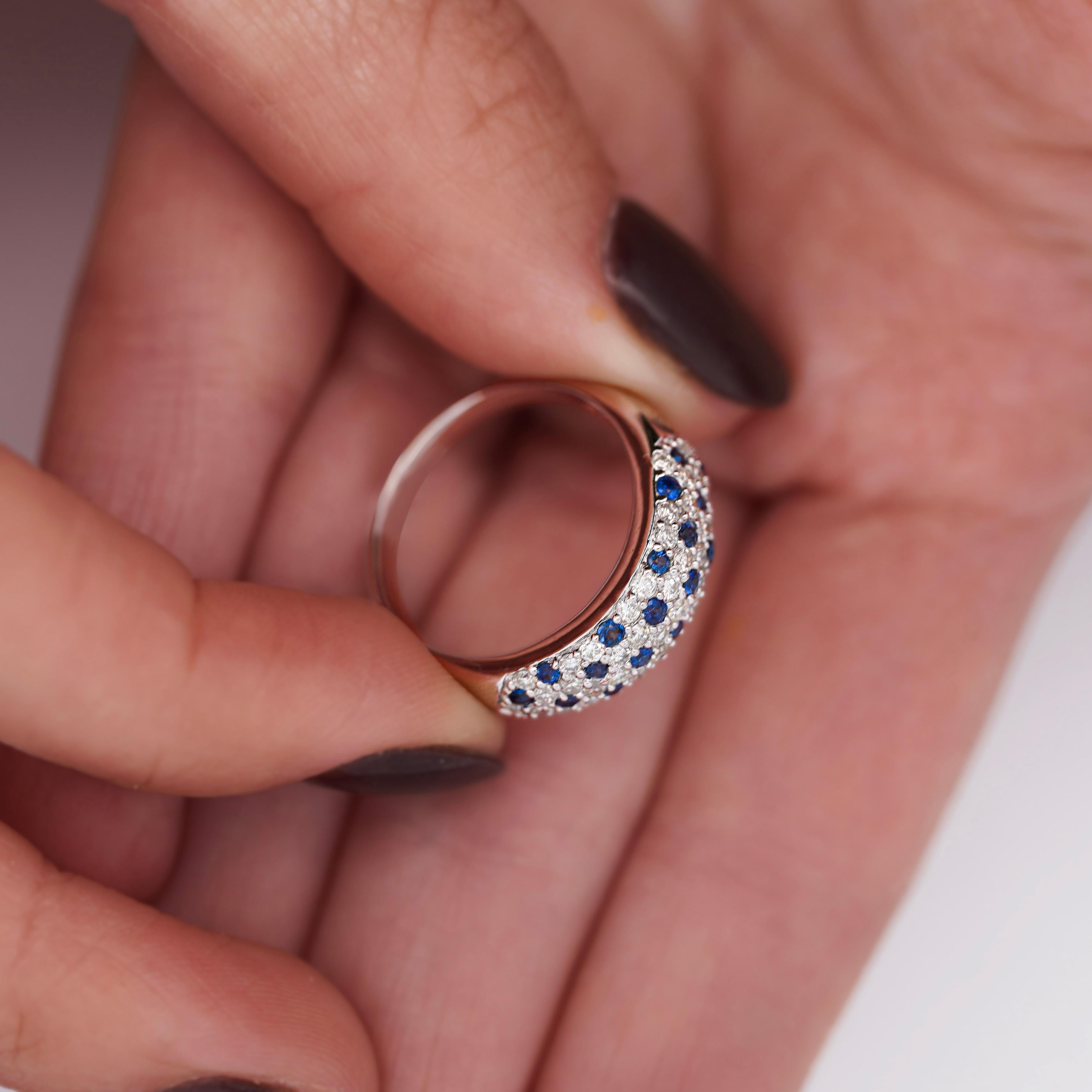1.10 Carat Sapphire and Diamond Pave Cluster Platinum Band Ring For Sale 5