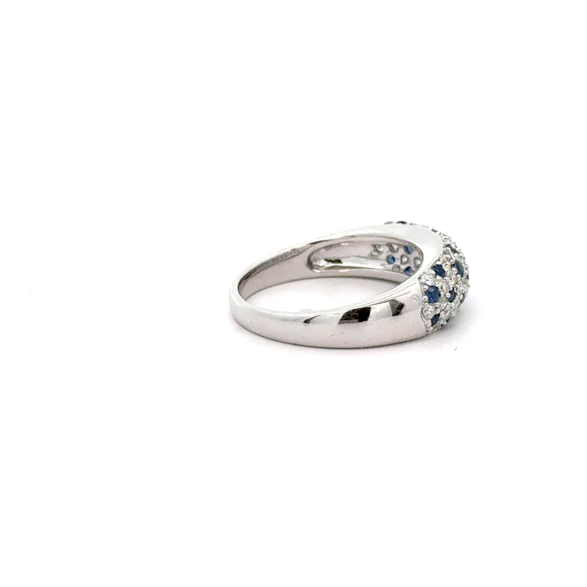 Contemporary 1.10 Carat Sapphire and Diamond Pave Cluster Platinum Band Ring For Sale